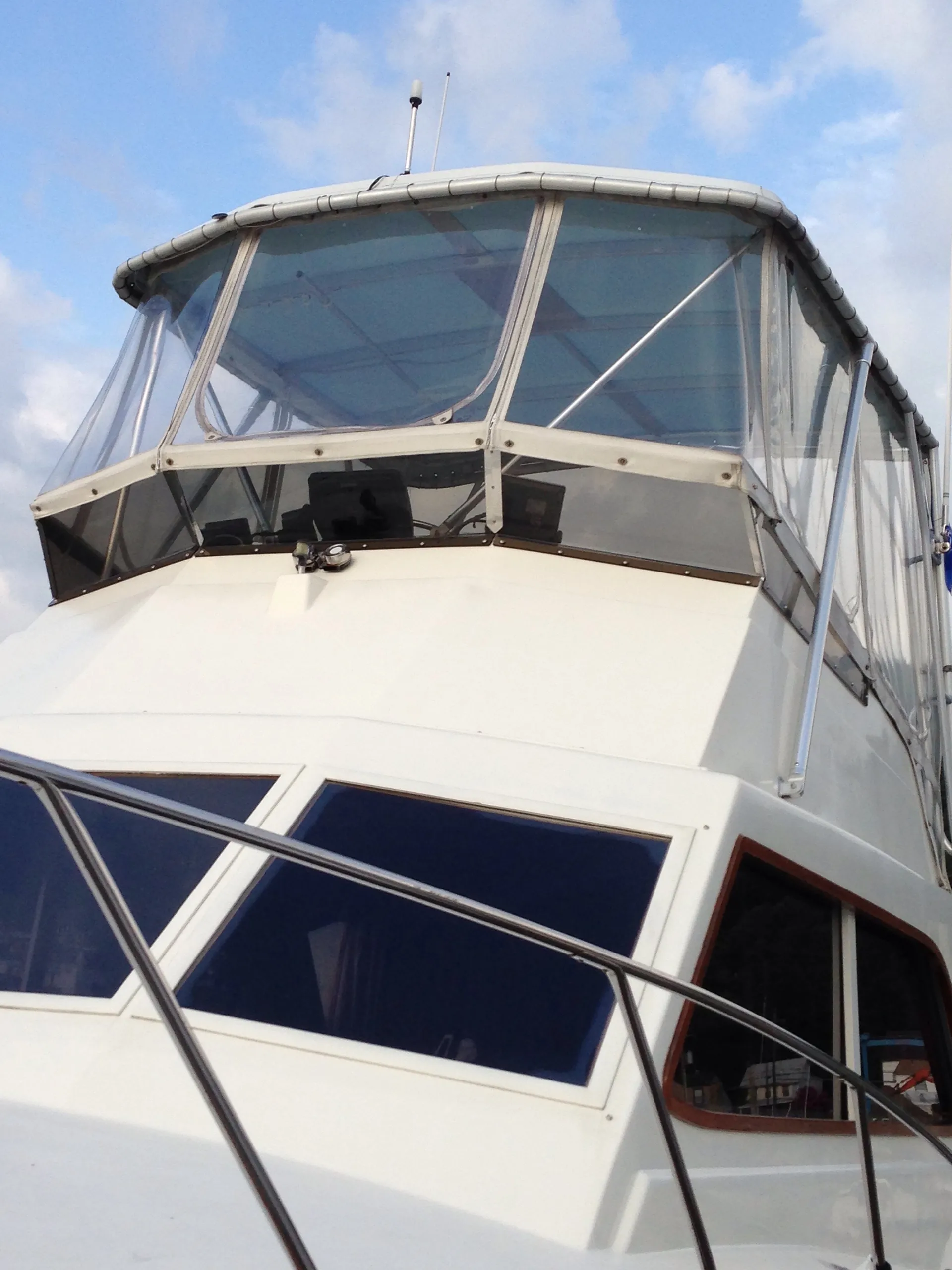 Egg Harbor Yachts 36 Sedan Fisherman in Piermont, NY — photo 5