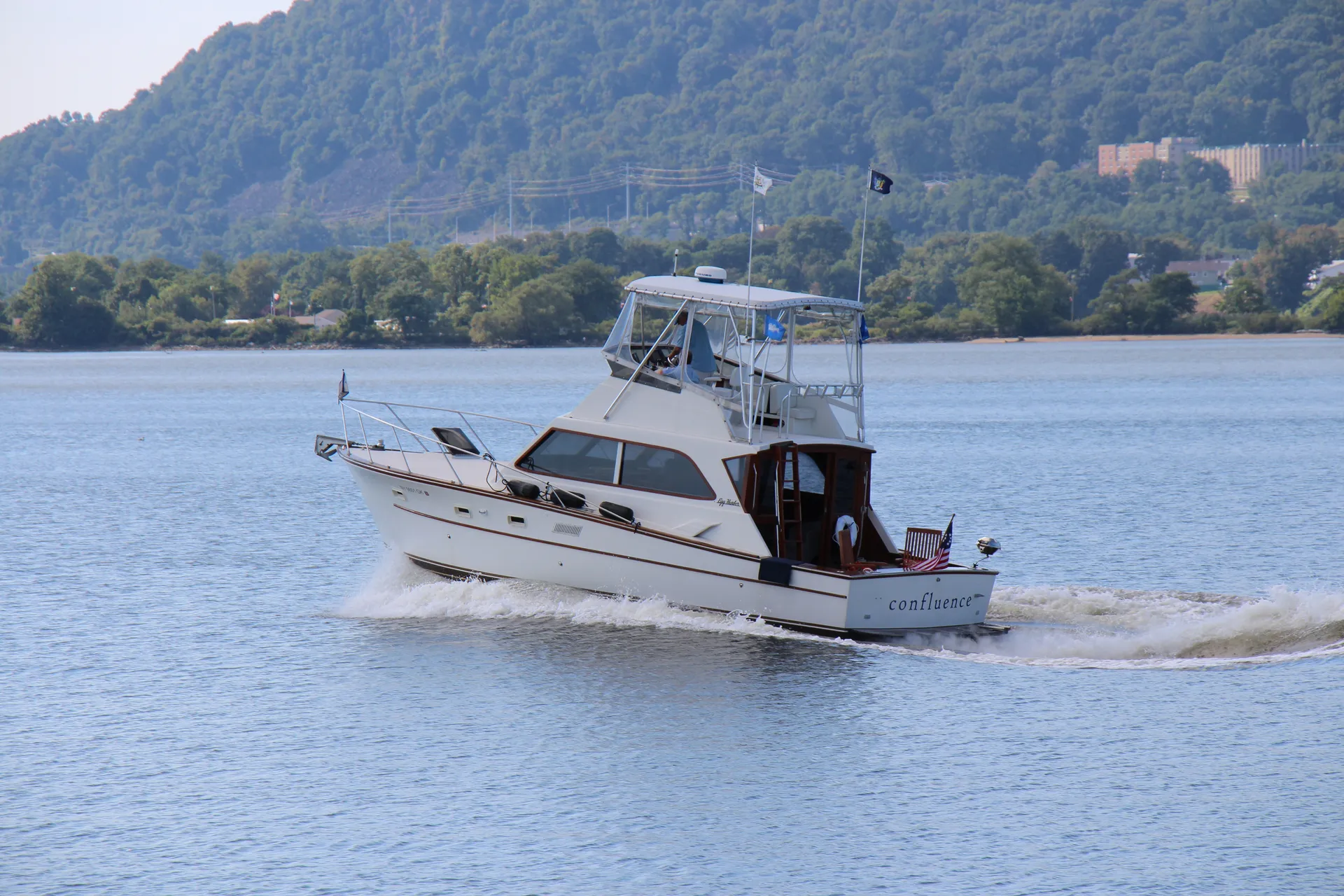 Egg Harbor Yachts 36 Sedan Fisherman in Piermont, NY — photo 2