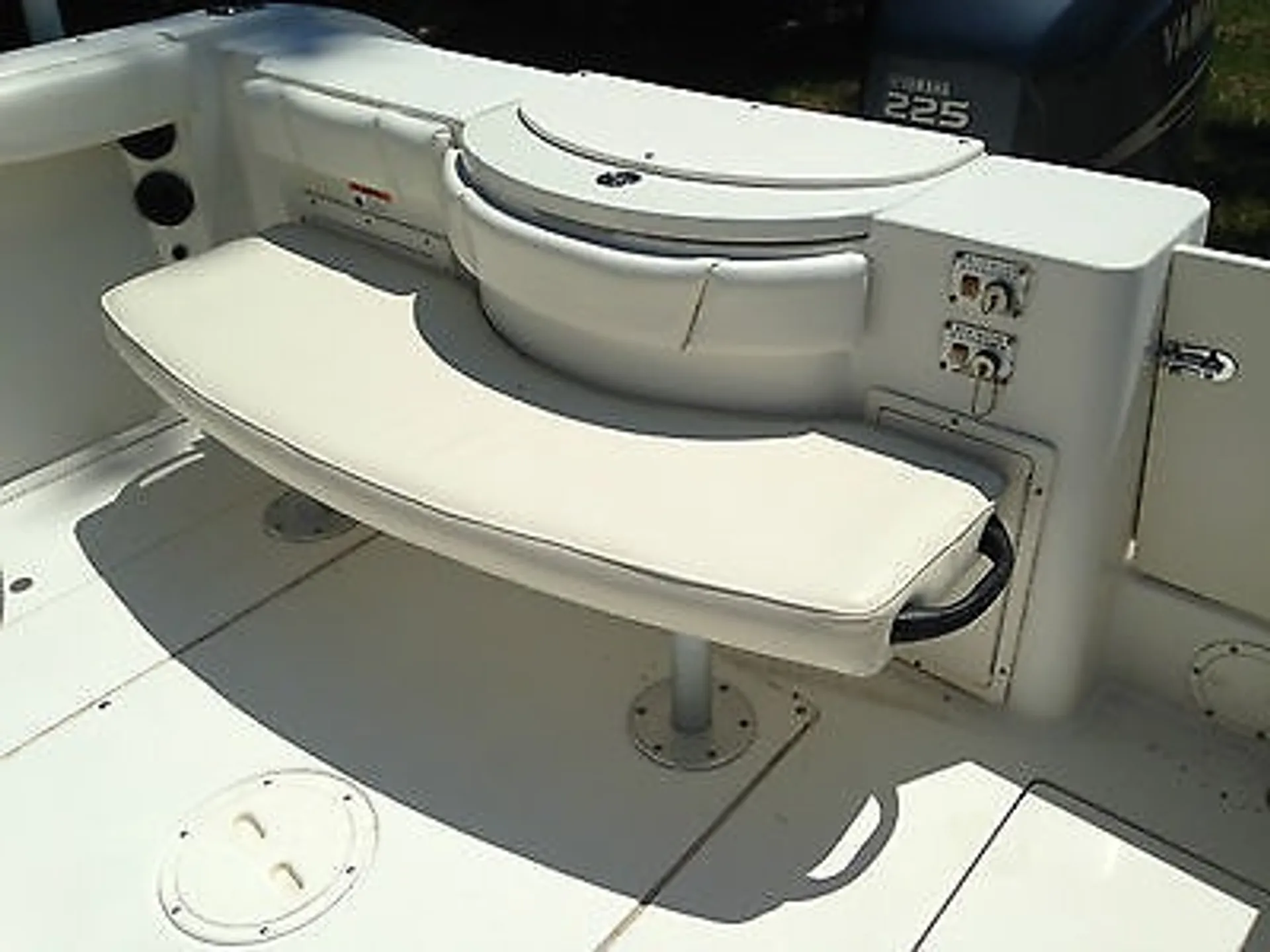 Seaswirl Boats 2601 Walk Around in Essex, MD — photo 10