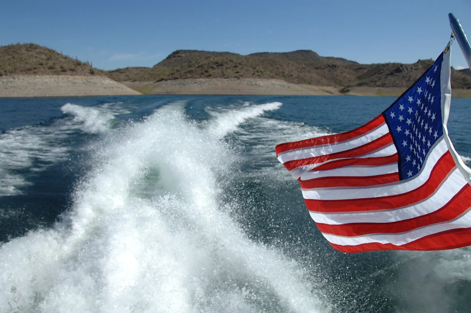 Sea Ray Boats 38 Sundancer in Phoenix, AZ — photo 2