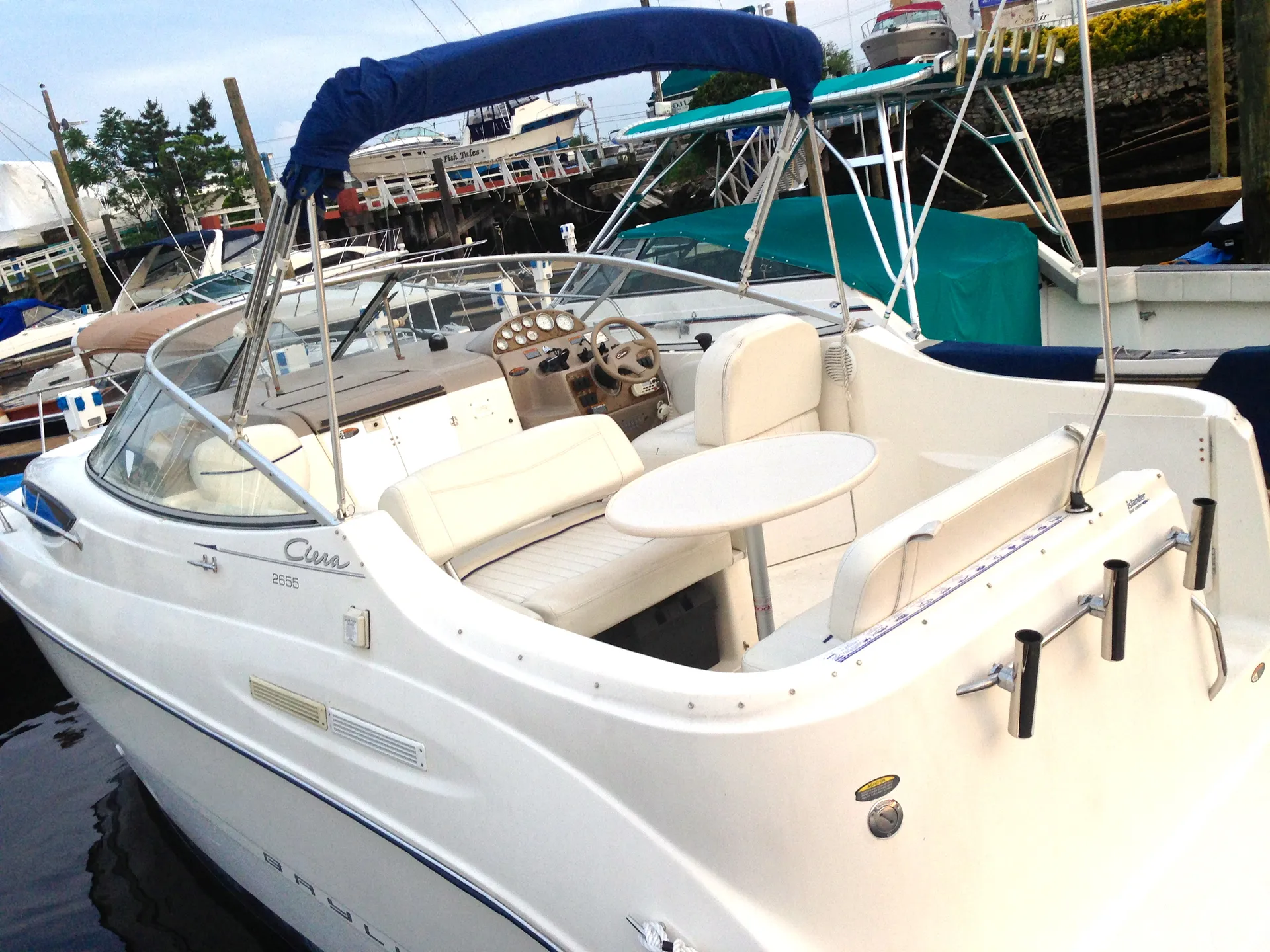 Bayliner 265 in Flushing, NY