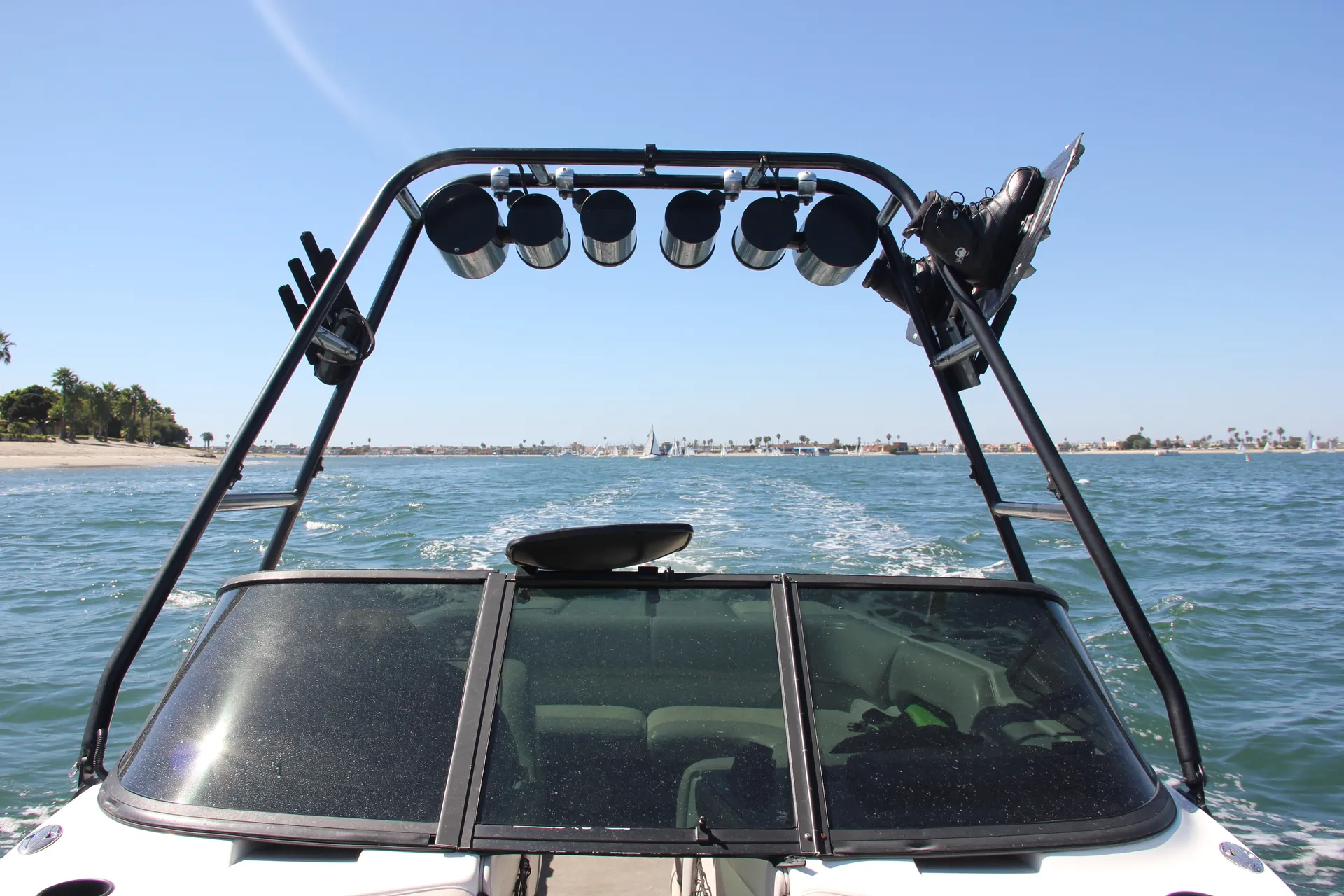 Malibu Boats Wakesetter 21 VLX in Pacific Beach, CA — photo 4
