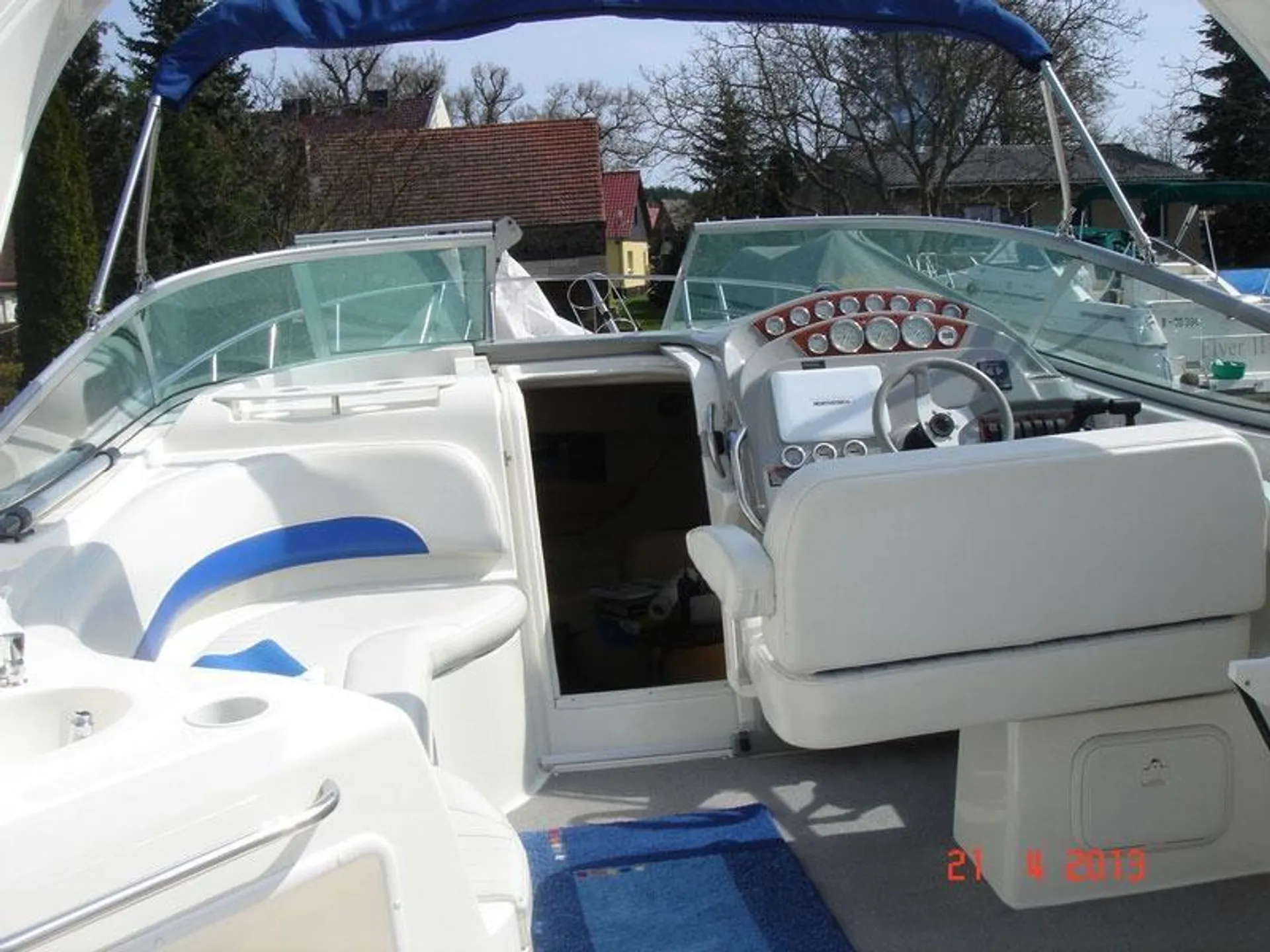 Bayliner 300S Cruiser in Jersey City, NJ — photo 4