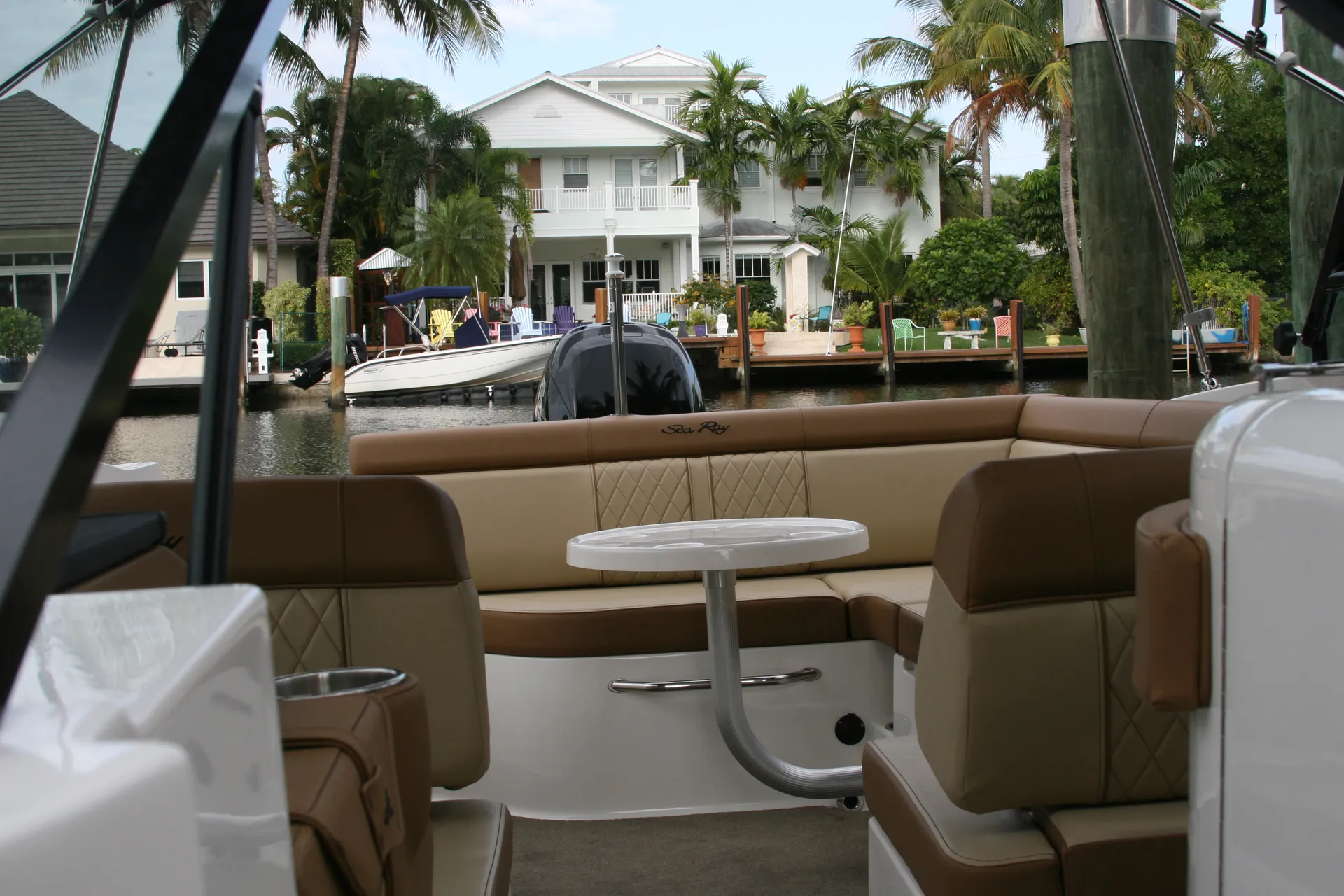 Sea Ray Boats 27" Sun Deck in Fort Lauderdale, FL — photo 7