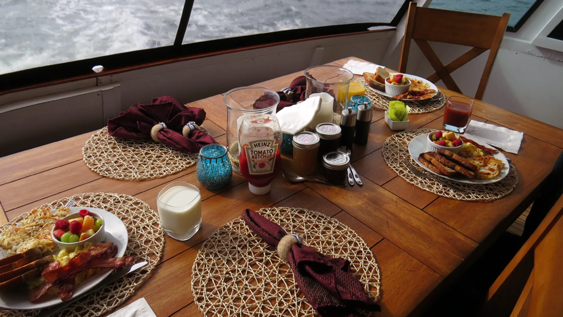 Hatteras Yachts 70 Motor Yacht in Seattle, WA — photo 4