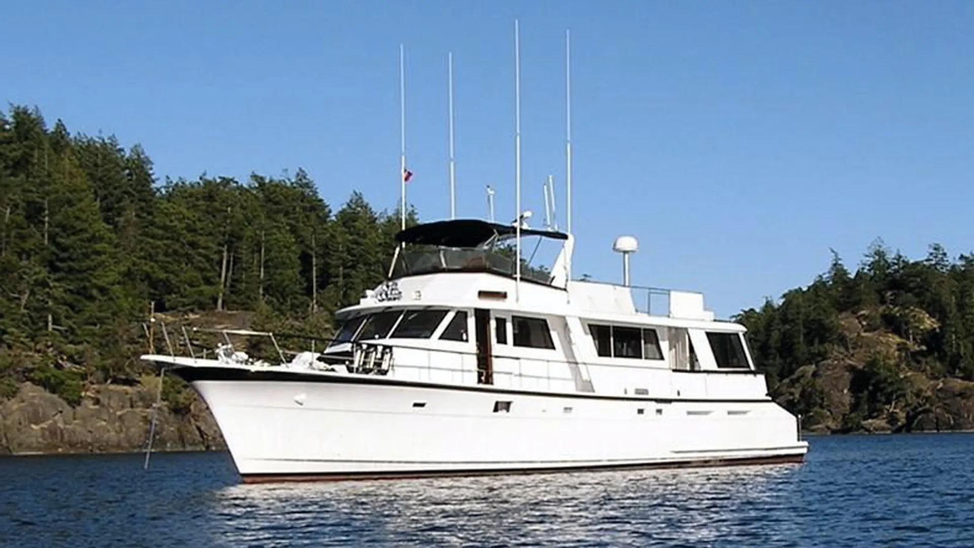 Hatteras Yachts 70 Motor Yacht in Seattle, WA — photo 3