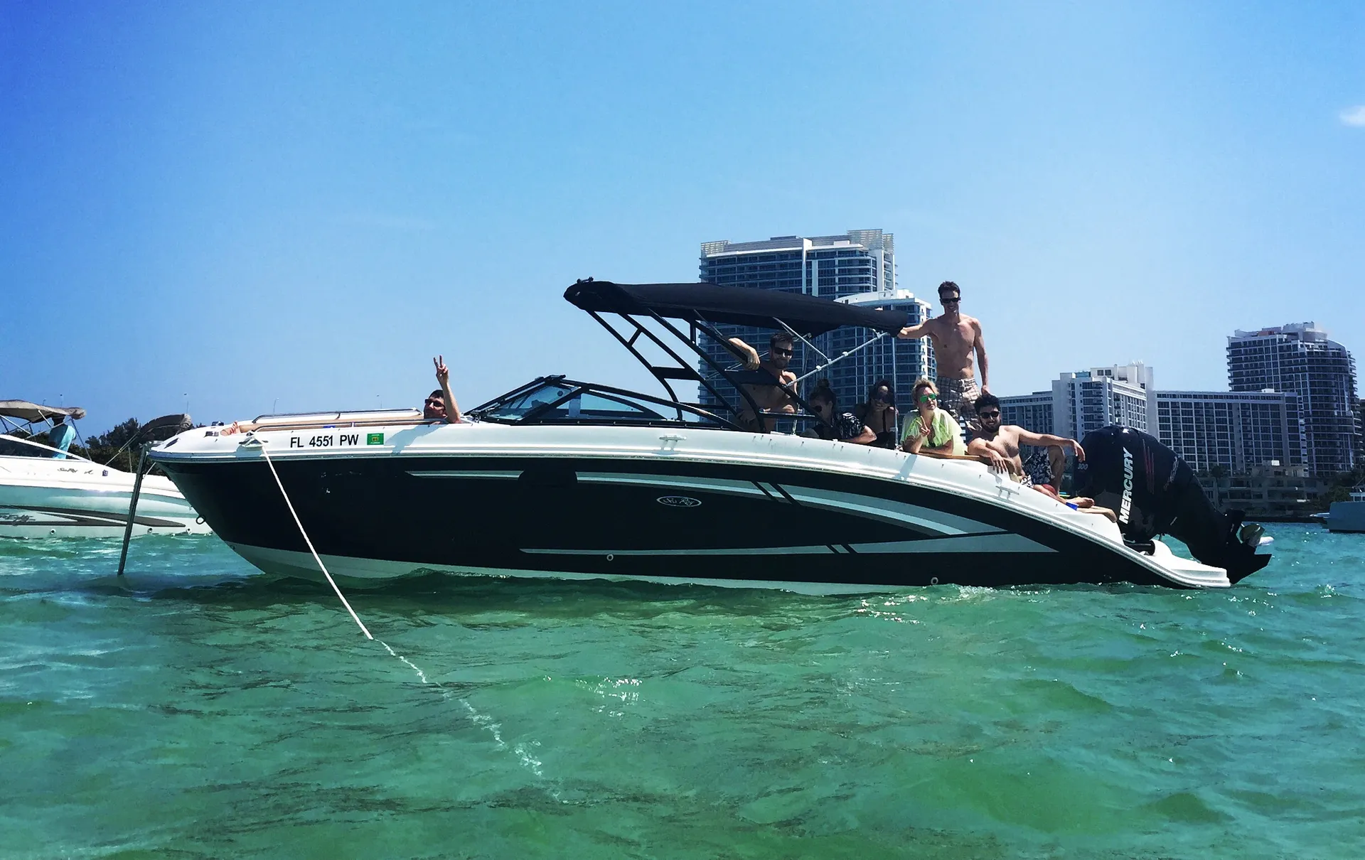 Sea Ray Boats 27" Sun Deck in Fort Lauderdale, FL