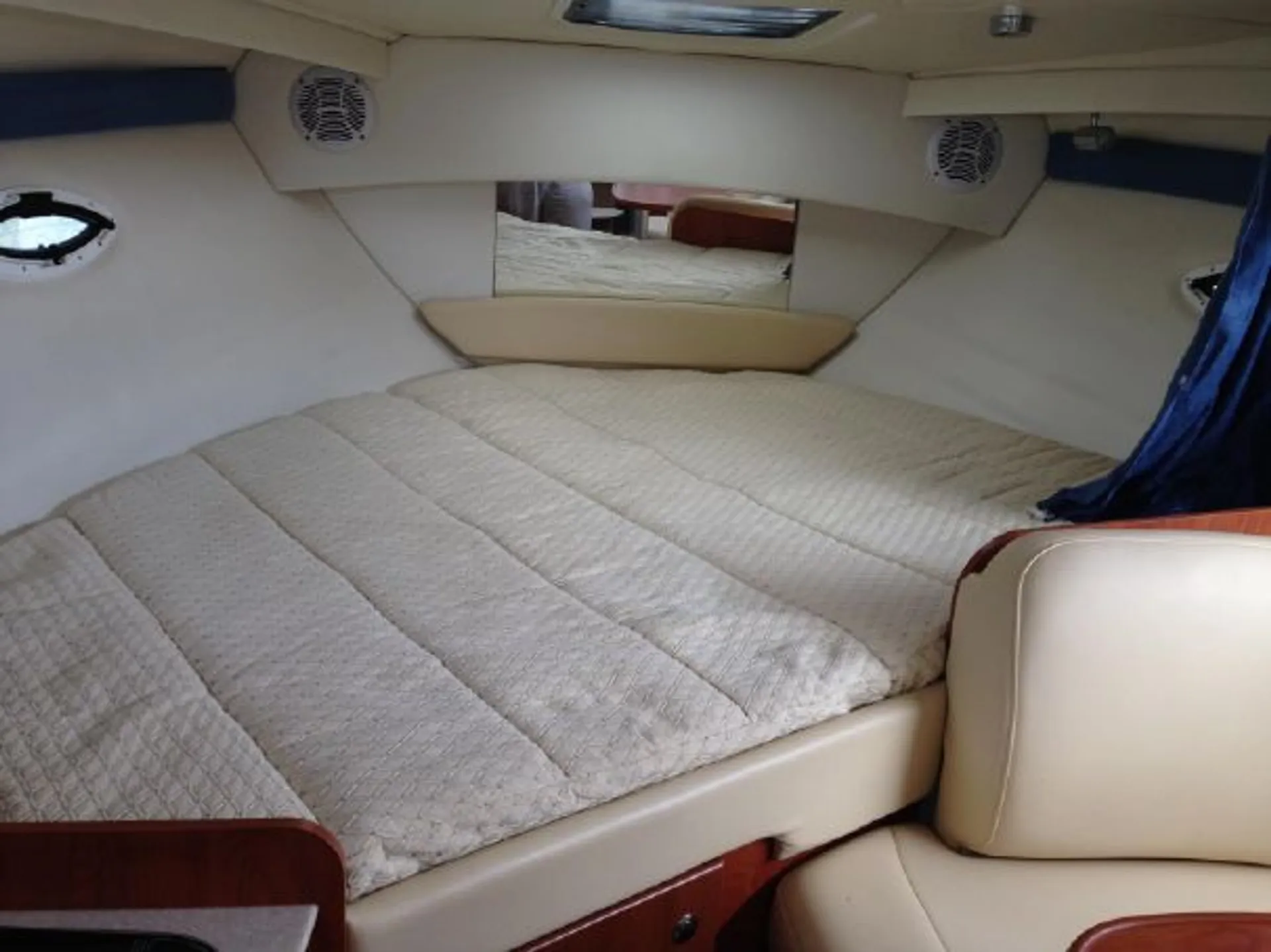 Bayliner 300S Cruiser in Jersey City, NJ — photo 6