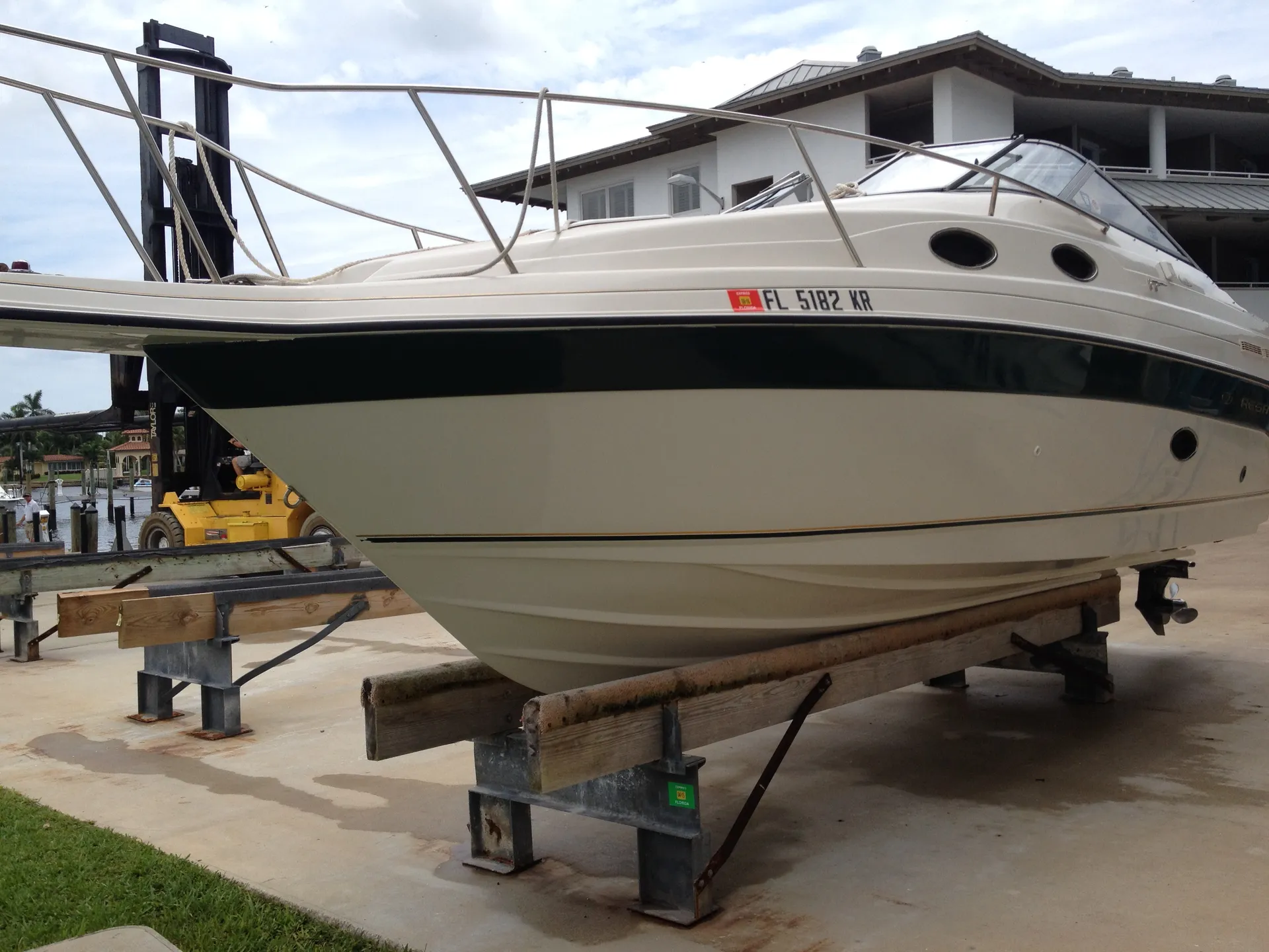 Regal Boats Commodore 258 in Stuart, FL — photo 2