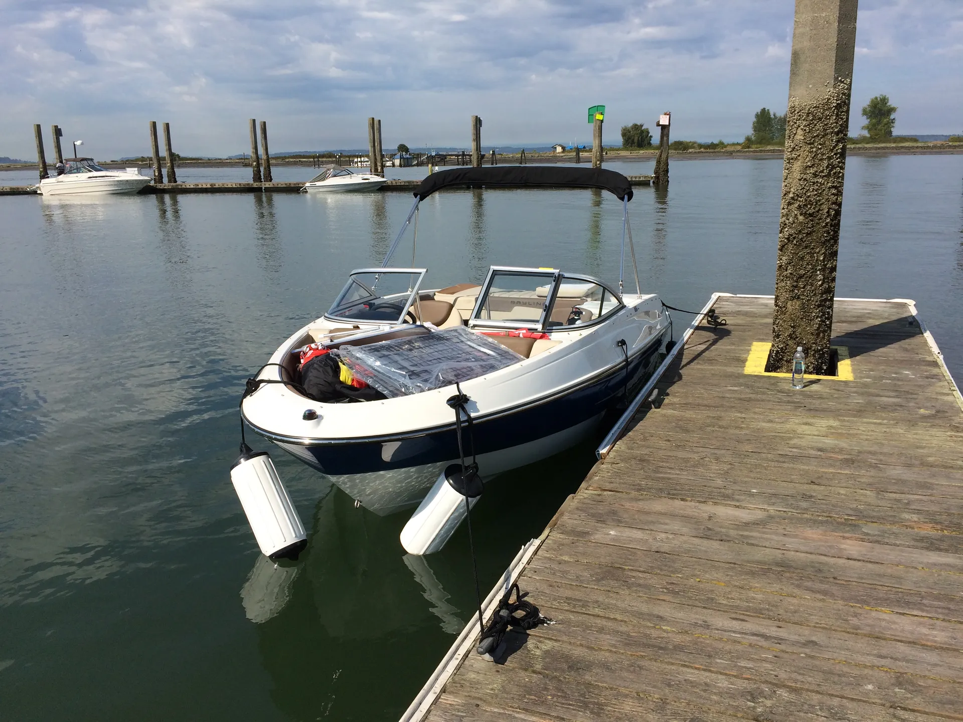 Bayliner 185 Bow Rider W/Trailer in Seattle, WA — photo 7