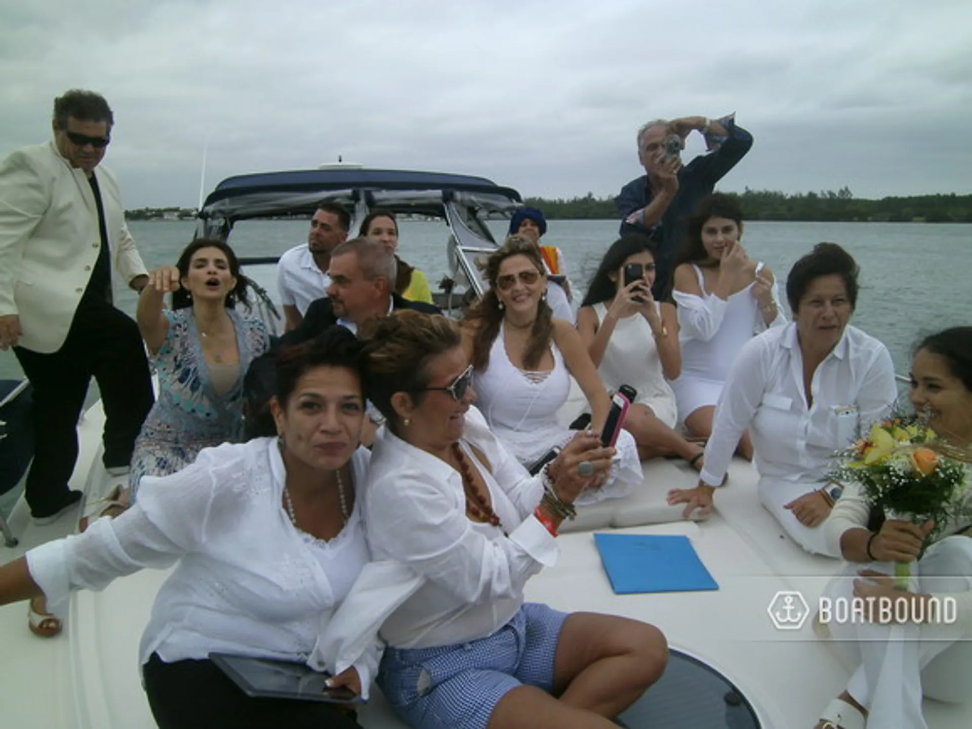 AMAZING  50 YACHT FOR CHARTER !!!! 13 Guests 