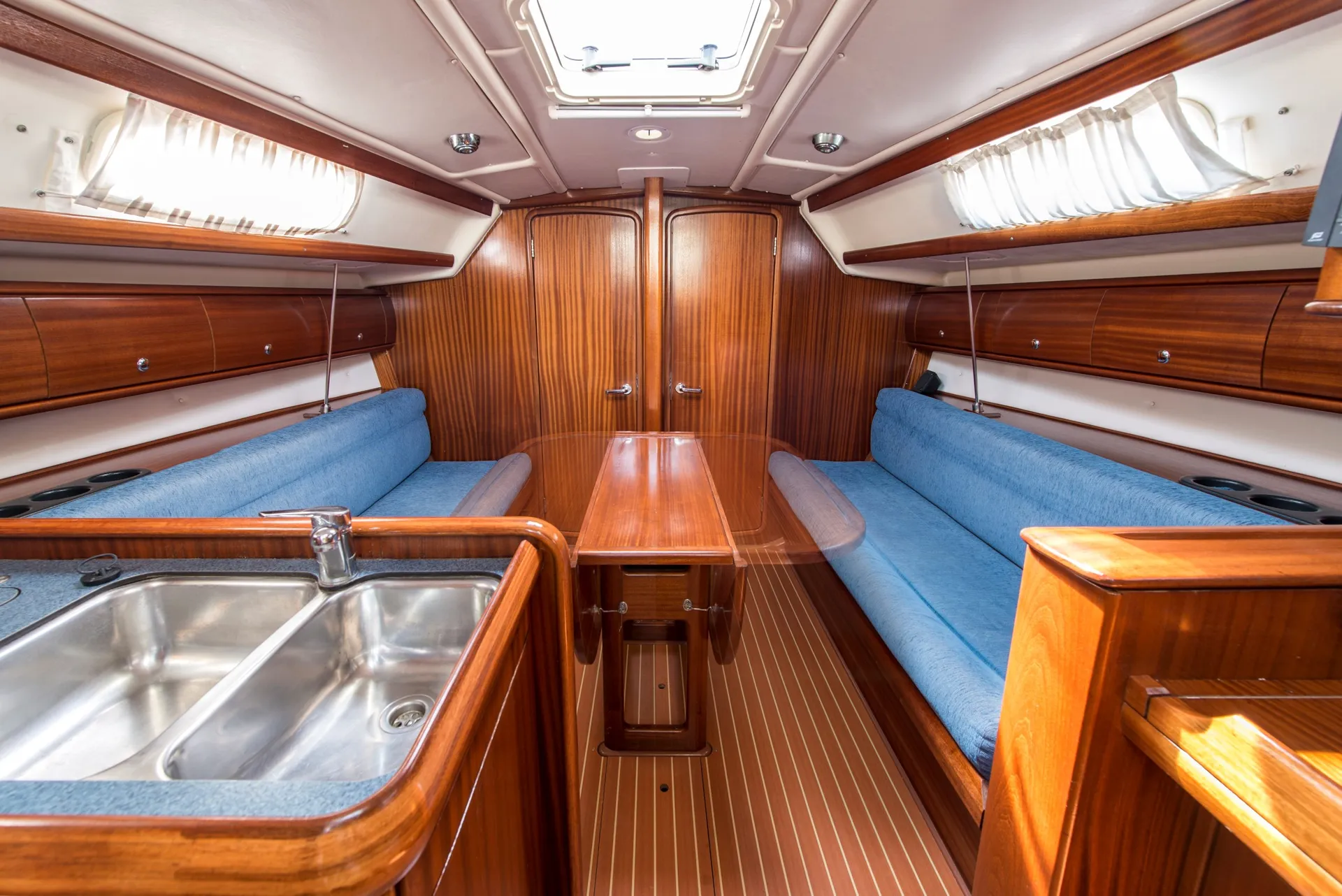 Bavaria 36 Bavaria 36 in Lefkada, Peloponnisos Dytiki Ellada ke Ionio — photo 2