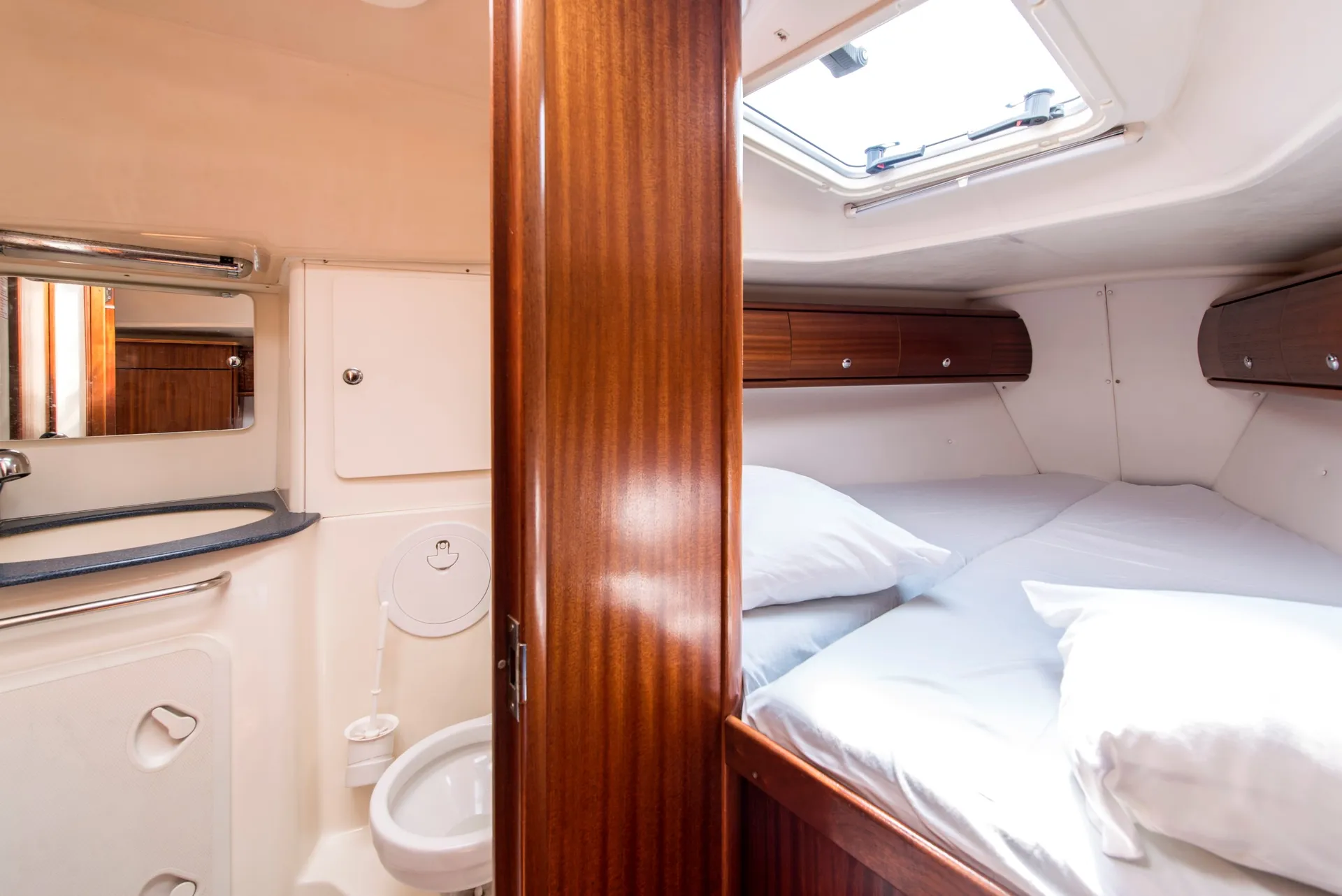 Bavaria 36 Bavaria 36 in Lefkada, Peloponnisos Dytiki Ellada ke Ionio — photo 8