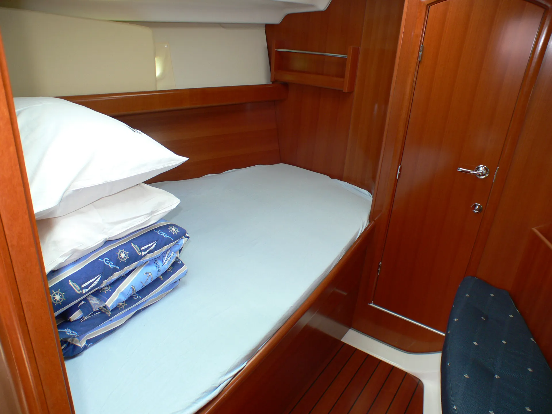 Beneteau Oceanis 393 Beneteau Oceanis 393 in Corfu, Peloponnisos Dytiki Ellada ke Ionio — photo 2