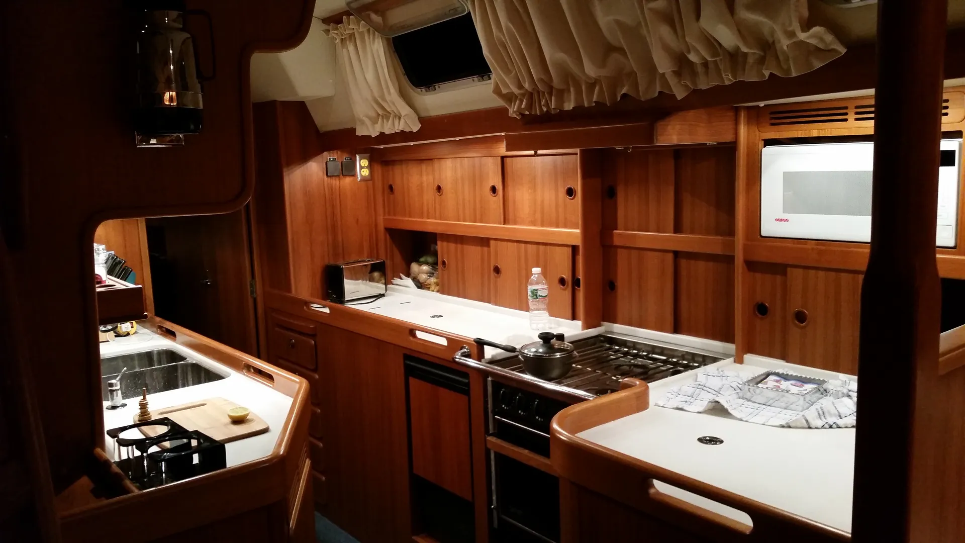 Hallberg Rassy  HR53 in Jersey City, NJ — photo 8