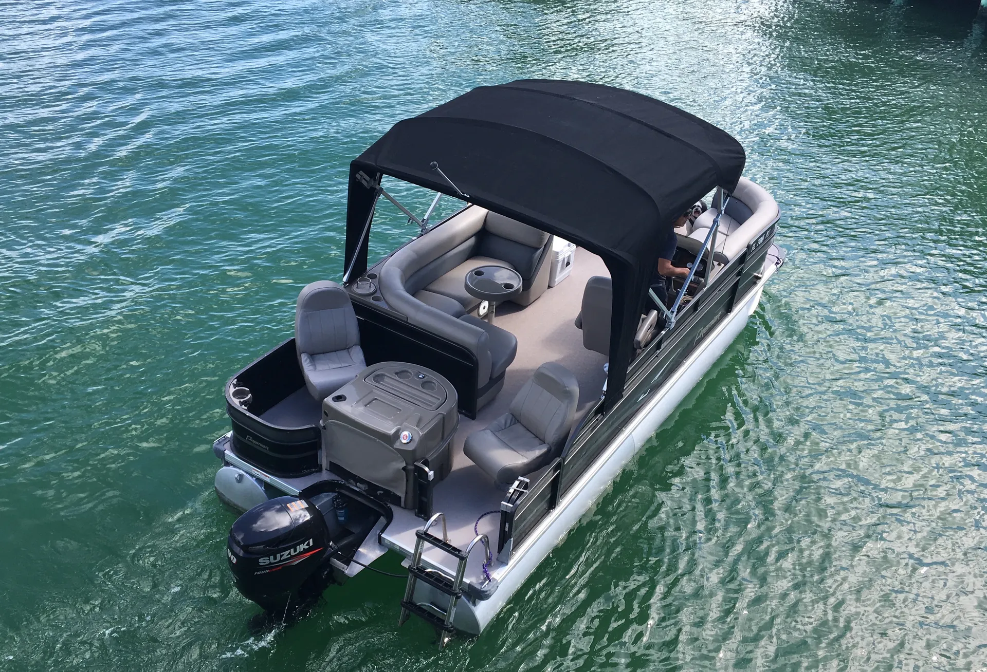 Premier Marine 221 Gemini RE in Hollywood, FL — photo 2