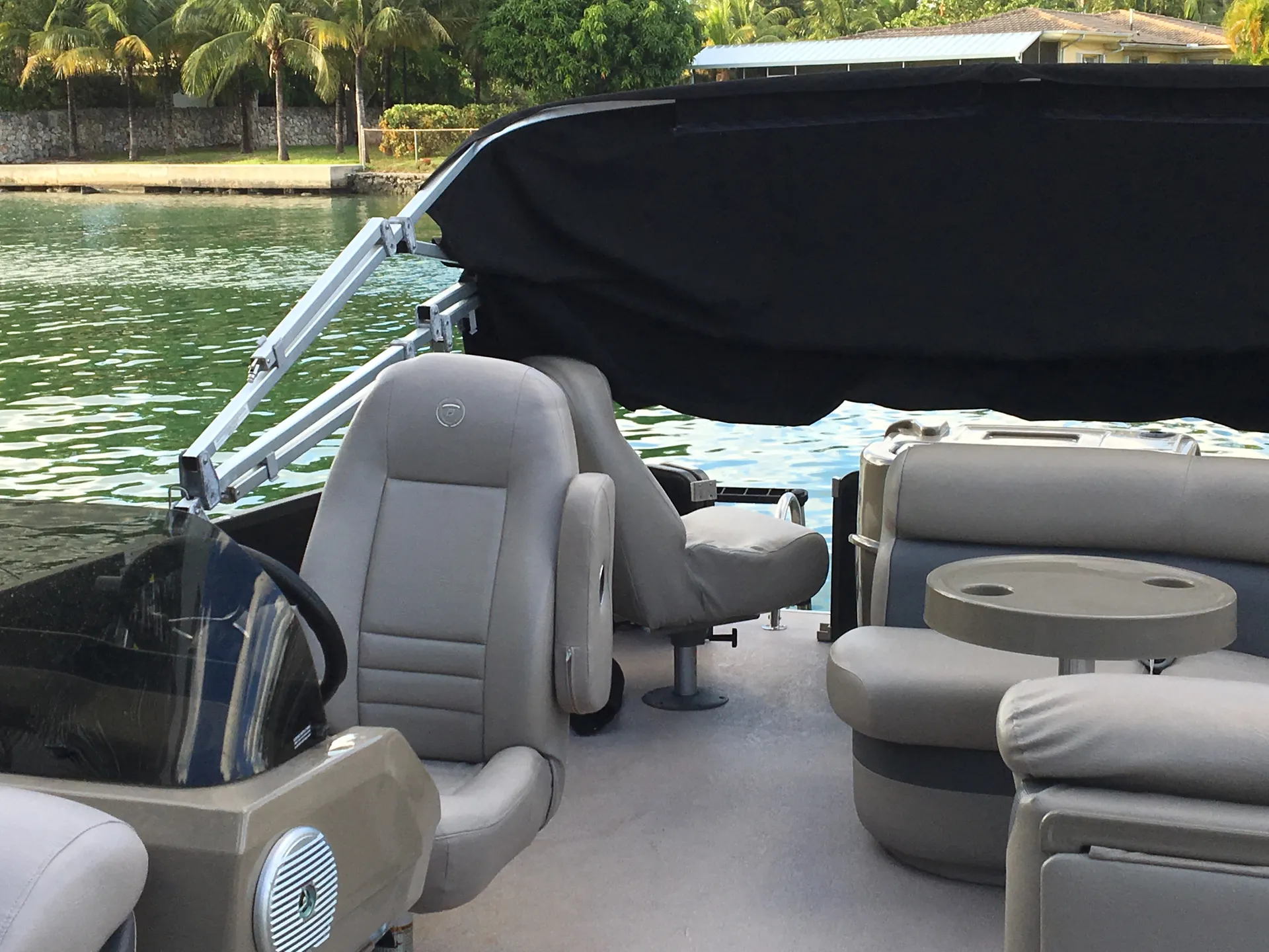 Premier Marine 221 Gemini RE in Hollywood, FL — photo 5