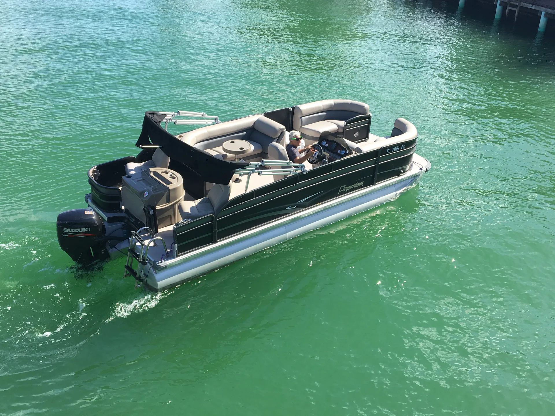 Premier Marine 221 Gemini RE in Hollywood, FL — photo 3