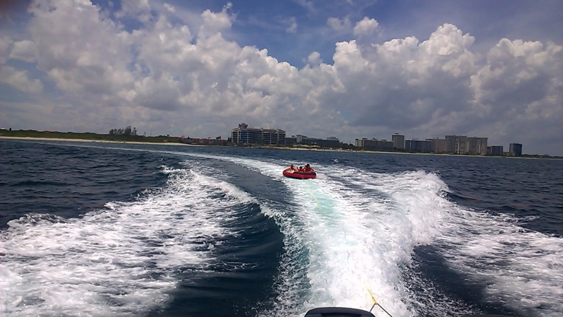 Boston Whaler 320 Outrage W/2-225HP in Deerfield Beach, FL — photo 2