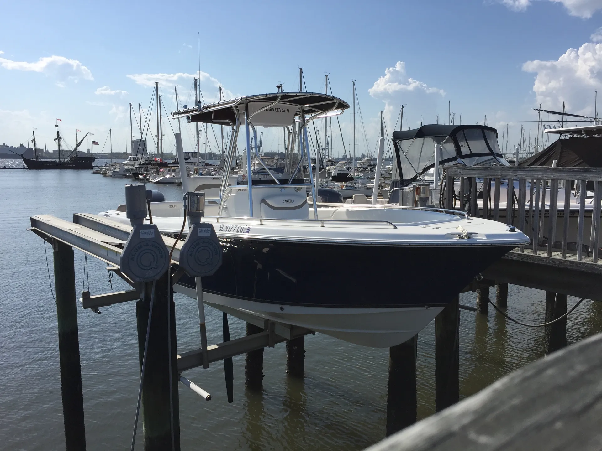 Charleston Boat Tours & OBX Adventures Captained by Charleston Native