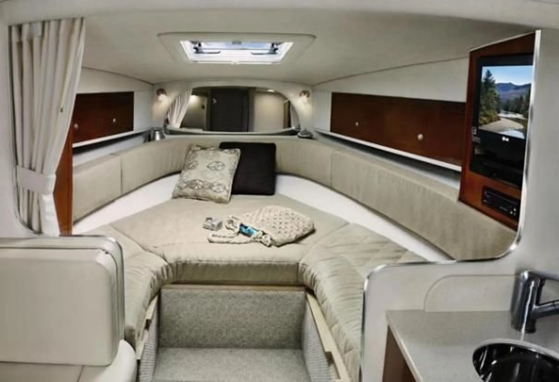 Sea Ray Boats 280 Sundancer in Athens, AL — photo 4