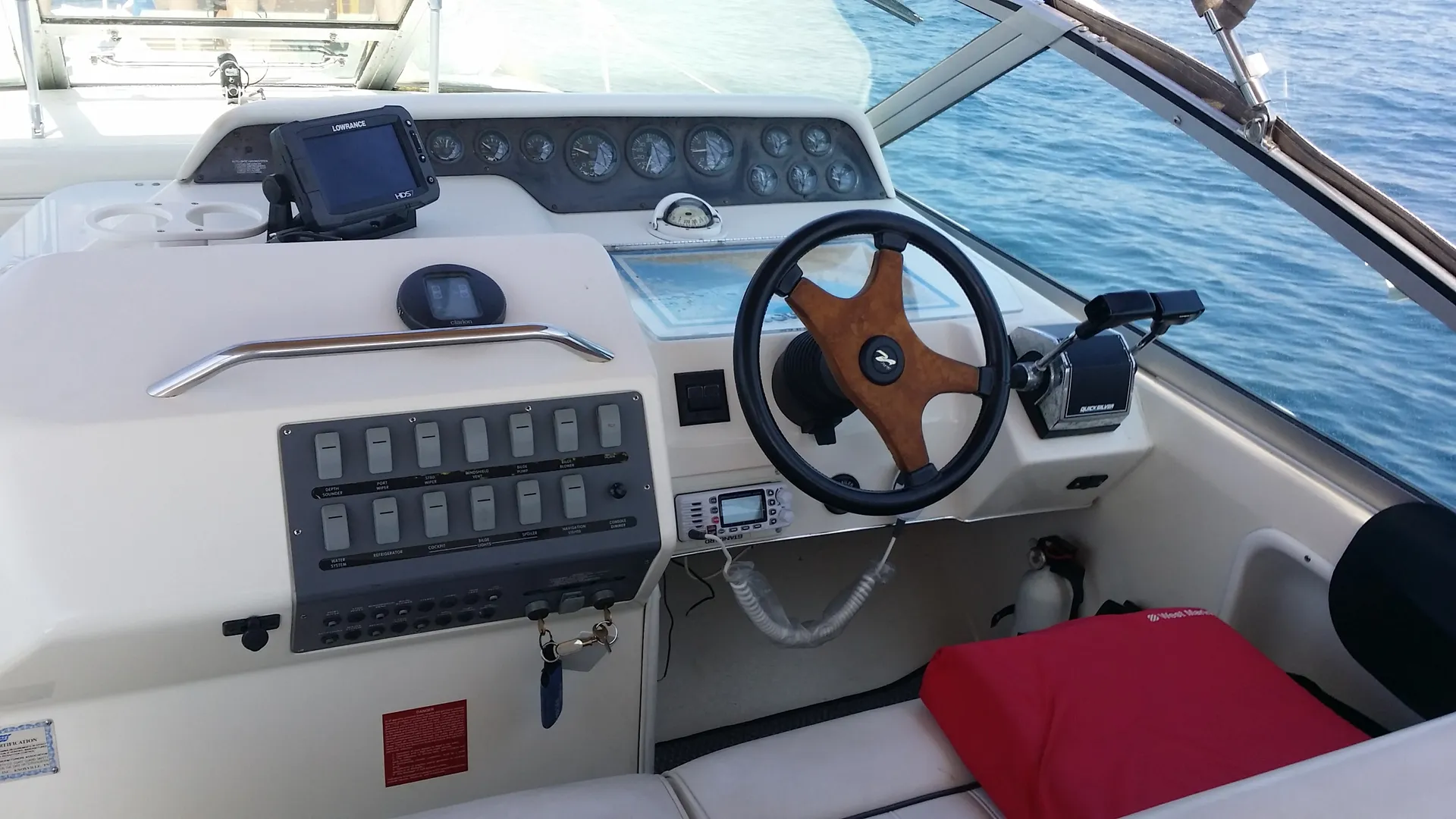 Sea Ray Boats 290 Sundancer in Marina del Rey, CA — photo 9