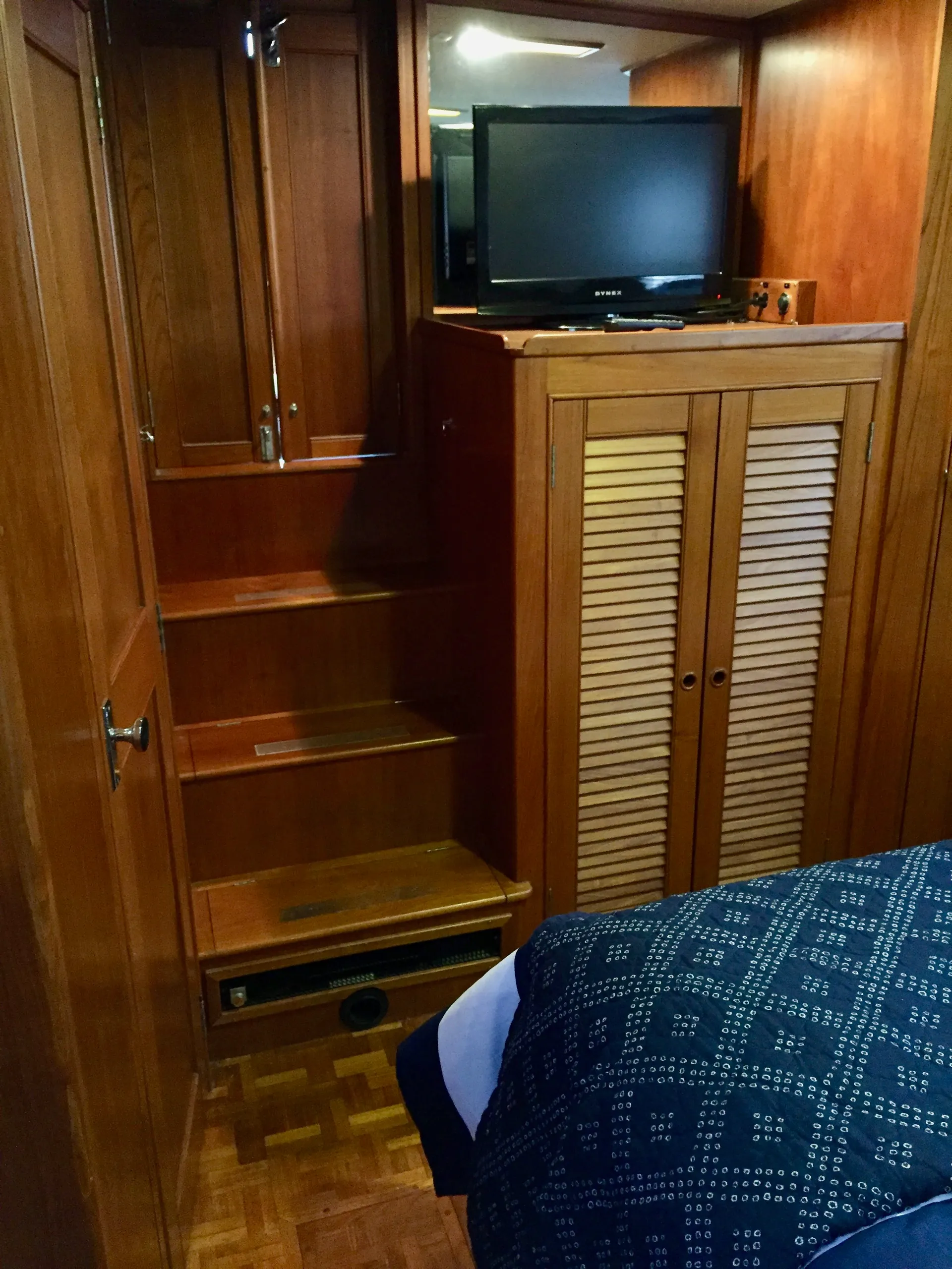 Grand Banks 42 Classic in Friday Harbor, WA — photo 10