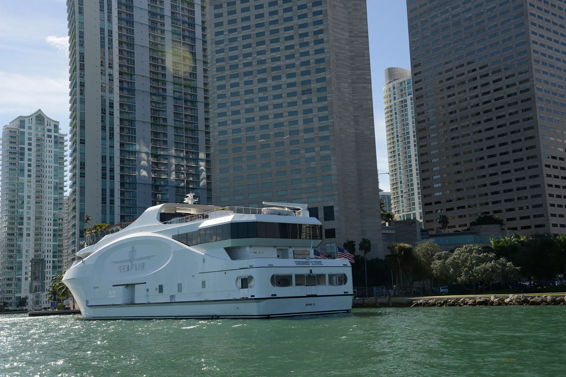 Day of Fun -In -The -Sun by Boat!