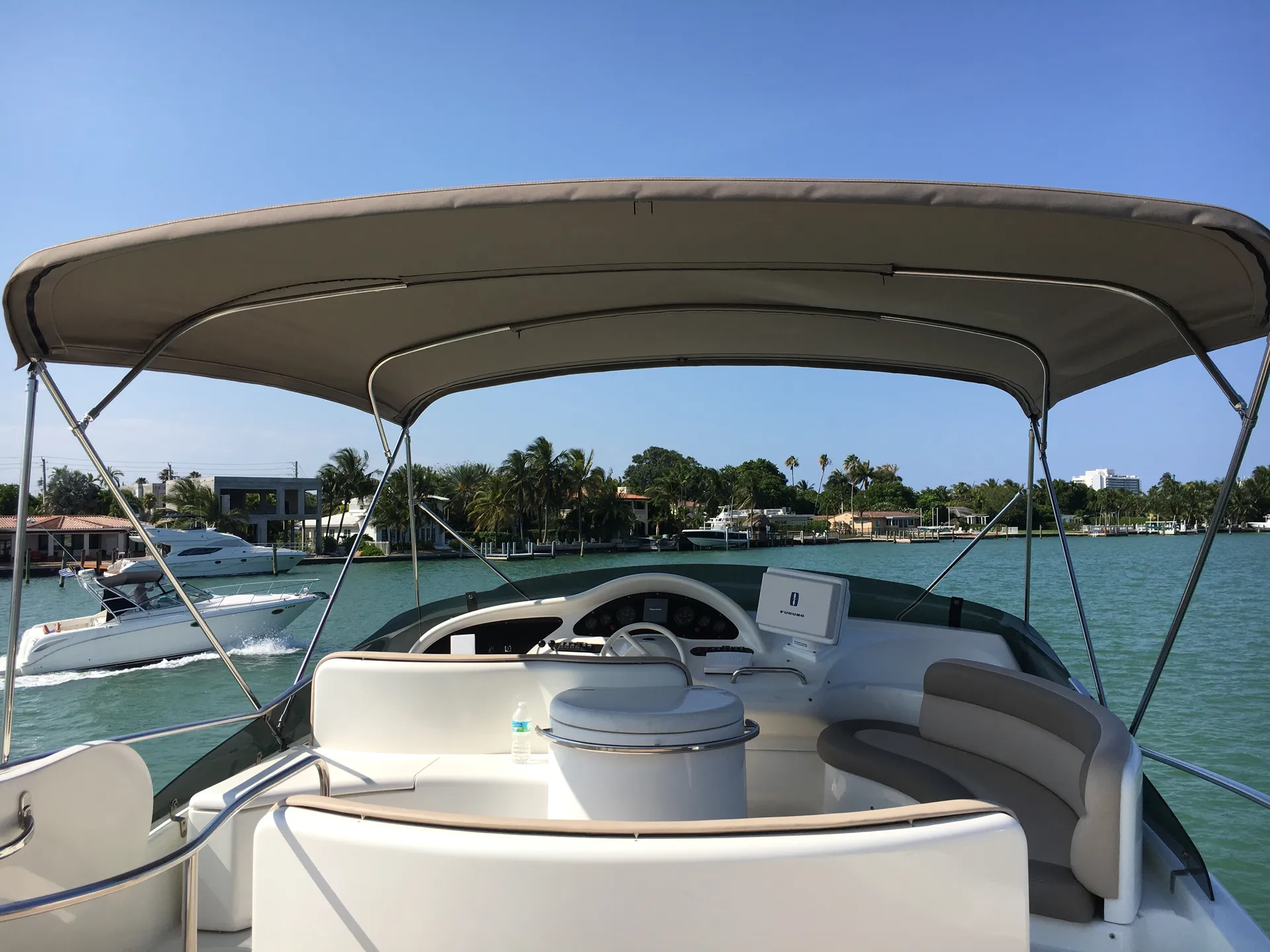 Azimut Yachts 46 in Miami Beach, FL — photo 5