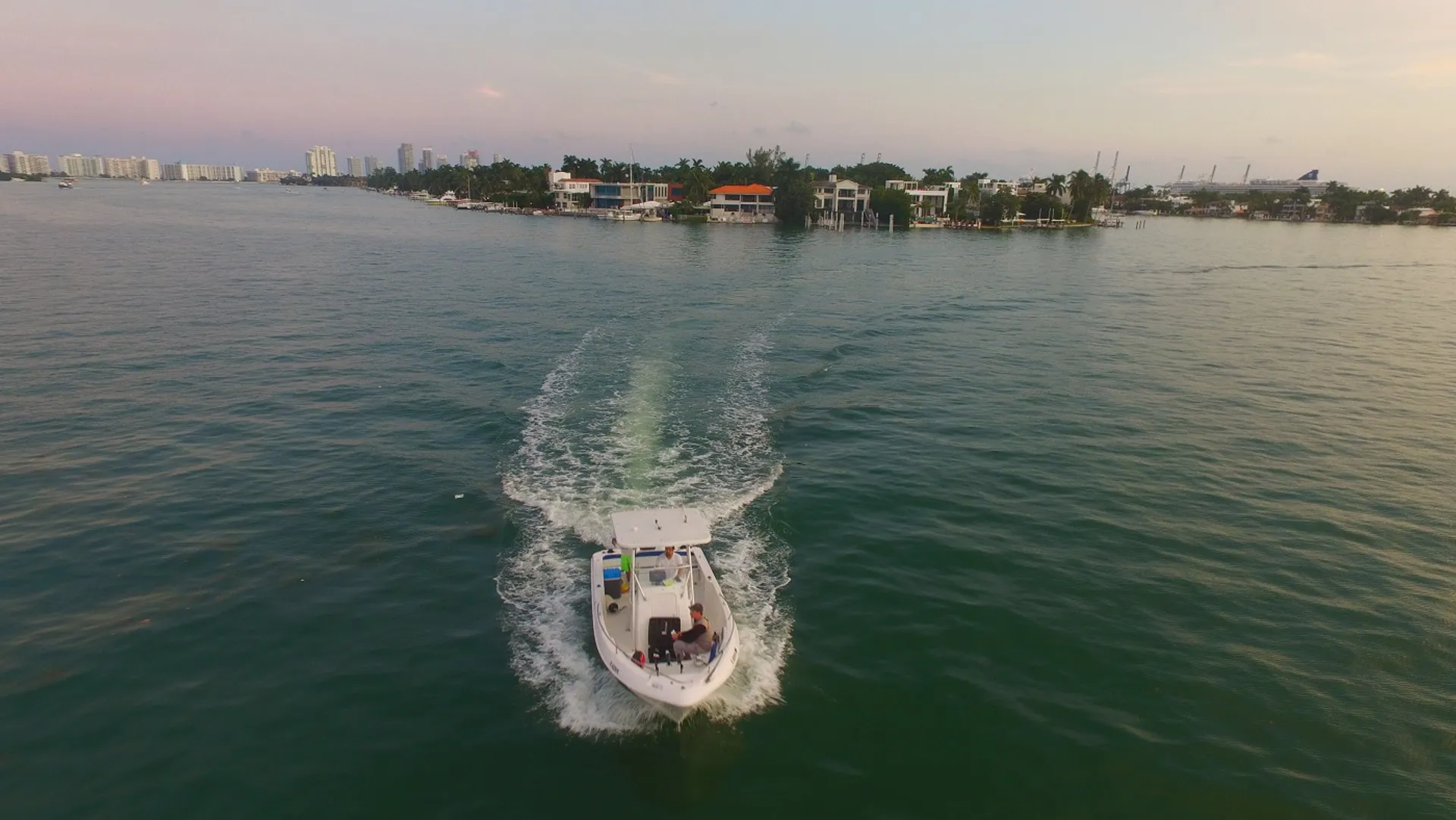 Pro Line Boat Co 22 WALKAROUND in Key Biscayne, FL — photo 7