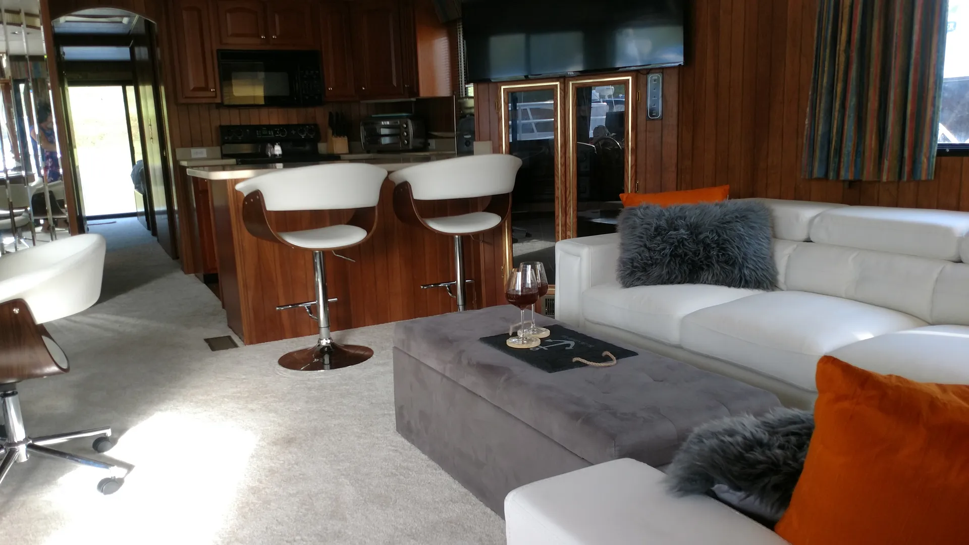 Monticello River Yachts Monticello 70 in Cincinnati, OH — photo 5