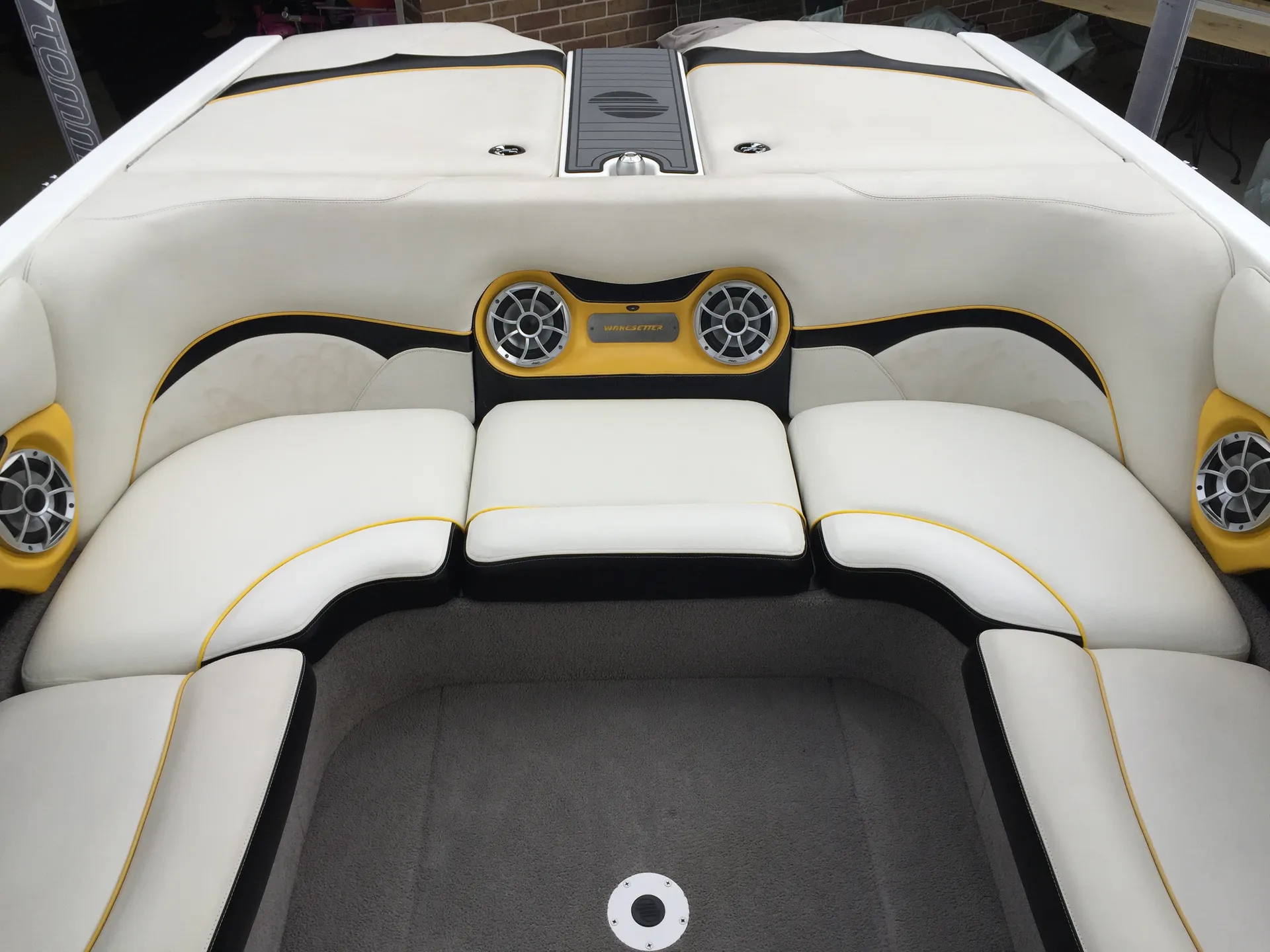 Malibu Boats Wakesetter VLX in Nashville, TN — photo 7