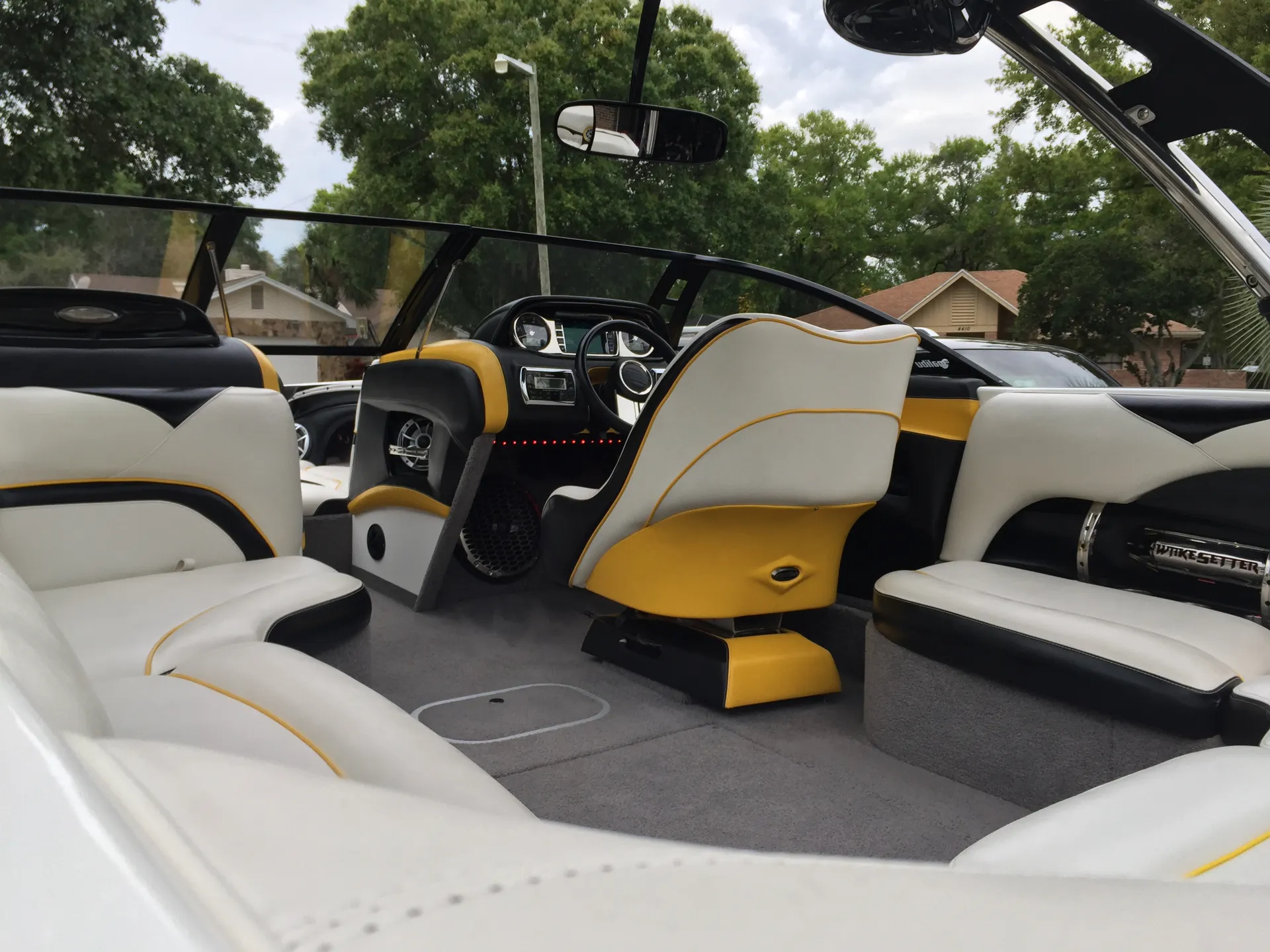 Malibu Boats Wakesetter VLX in Nashville, TN — photo 4