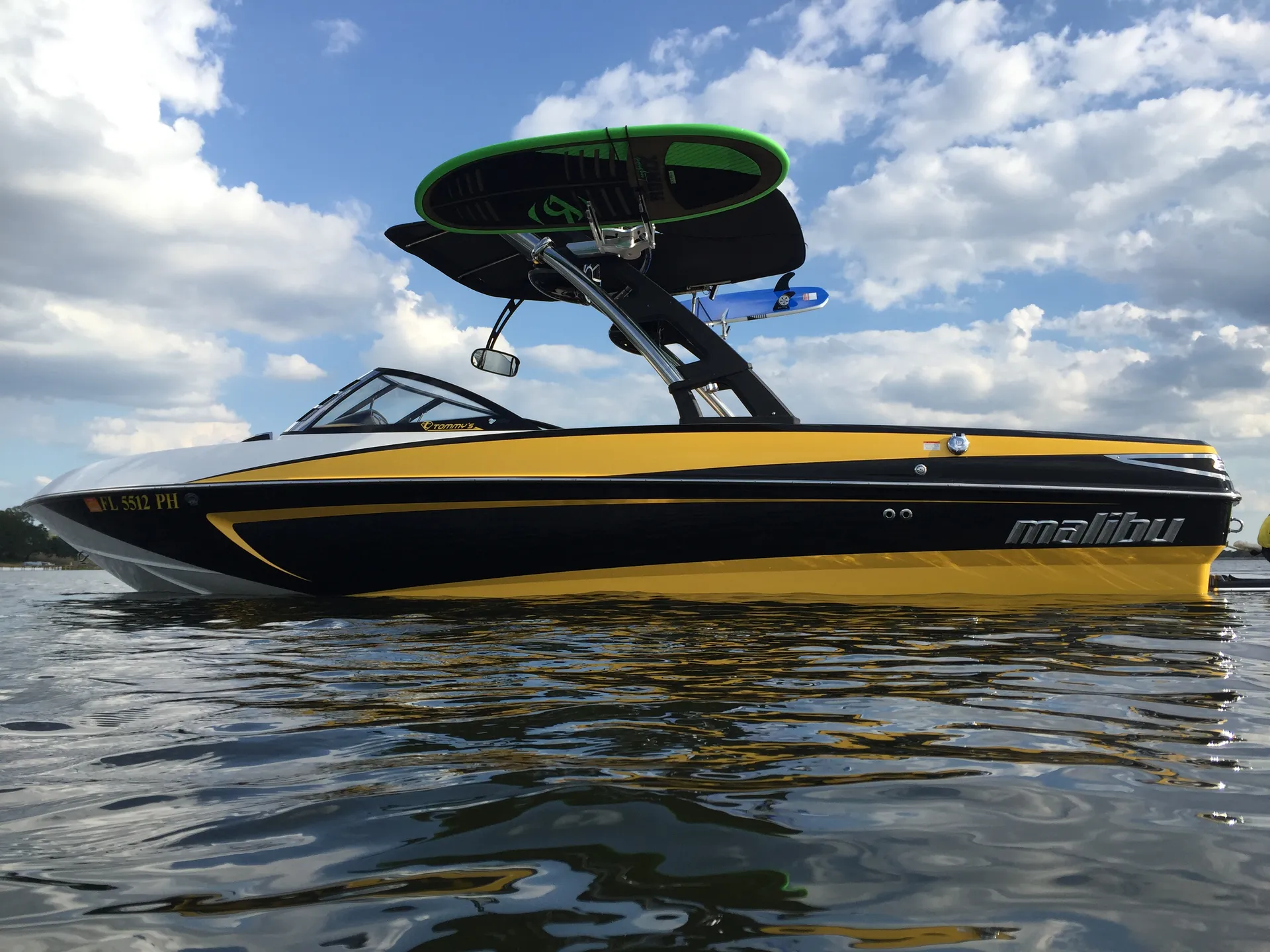 Malibu Boats Wakesetter VLX in Nashville, TN