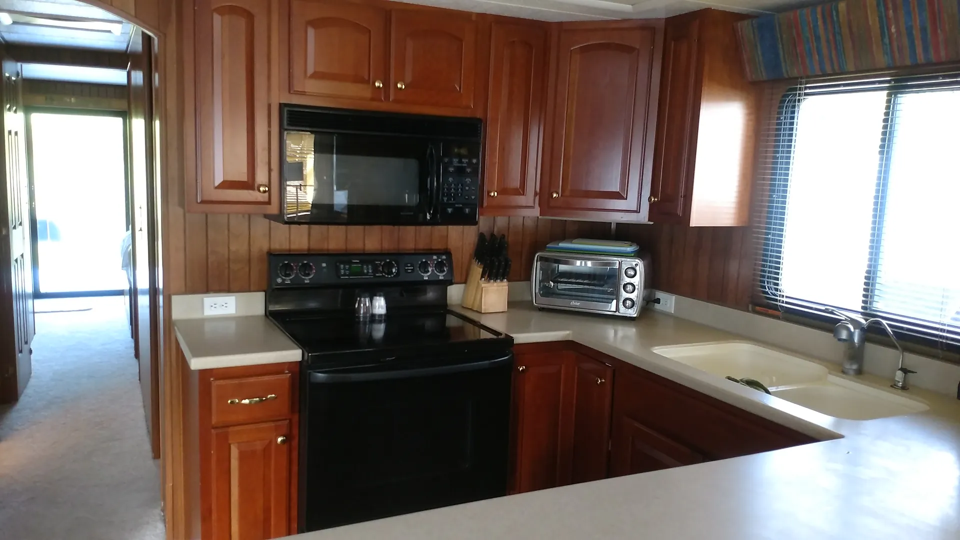 Monticello River Yachts Monticello 70 in Cincinnati, OH — photo 9