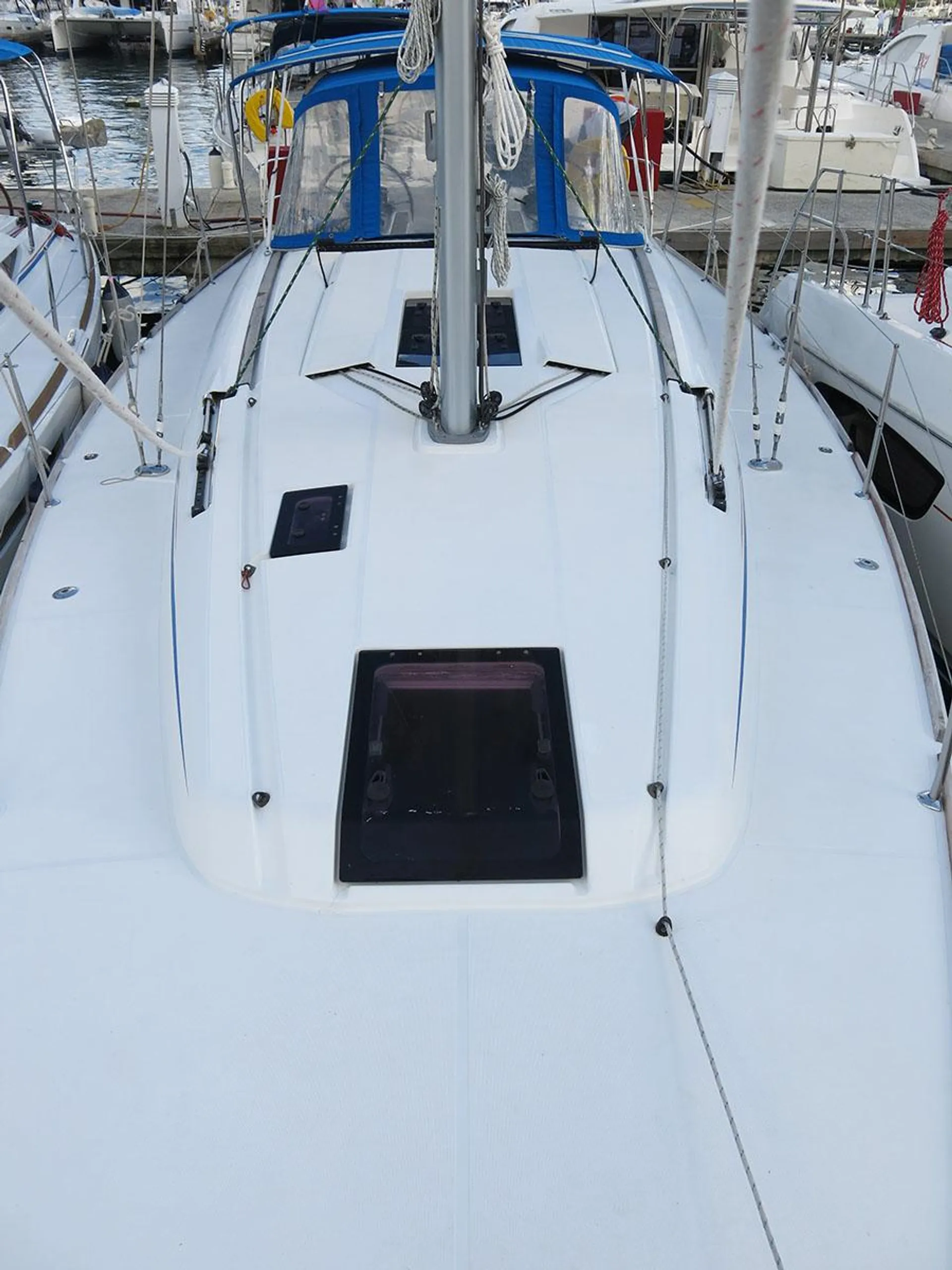 Jeanneau Sailboats Sun Odyssey 409 in Cabo Rojo, Cabo Rojo — photo 7