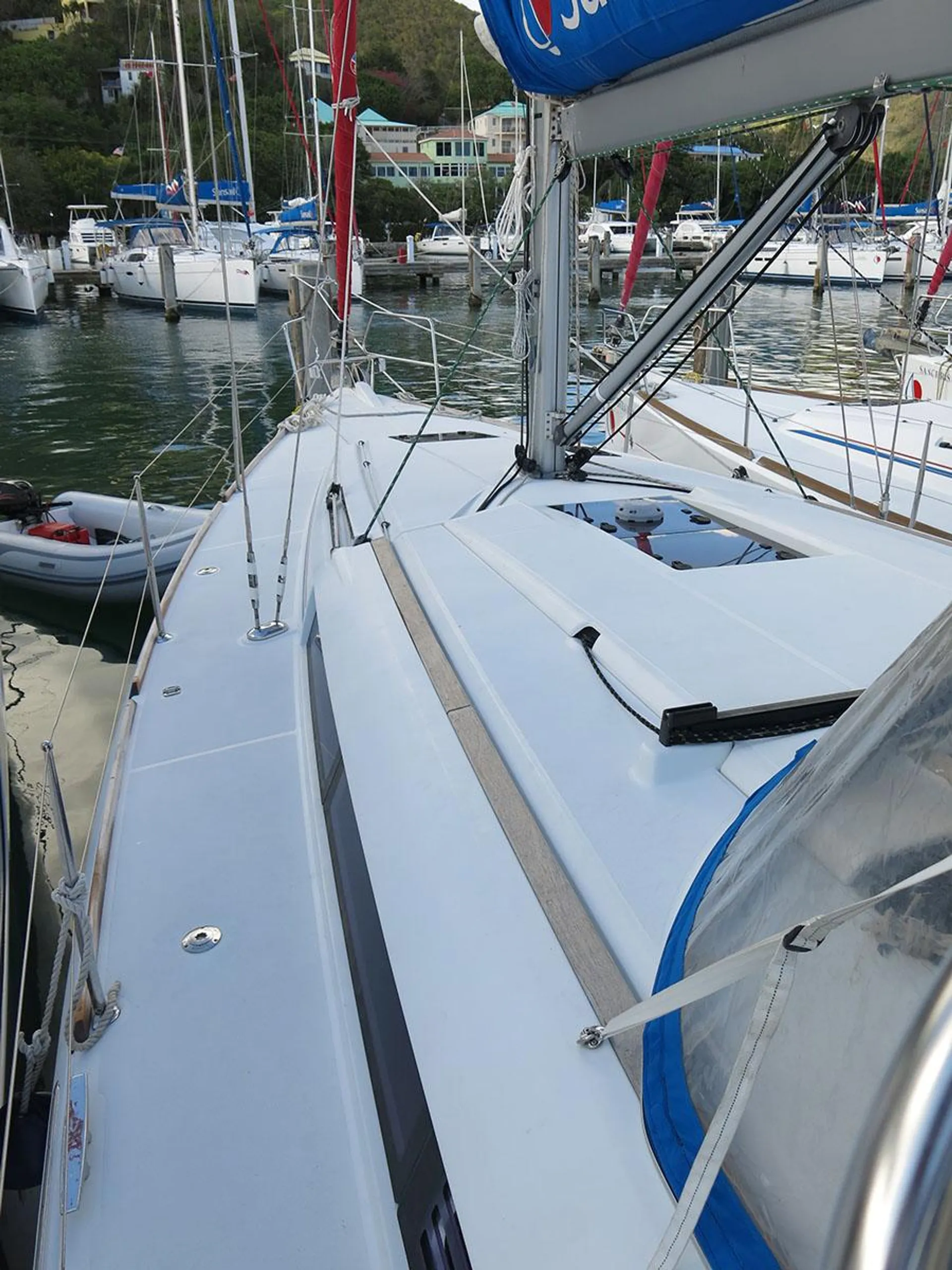 Jeanneau Sailboats Sun Odyssey 409 in Cabo Rojo, Cabo Rojo — photo 8