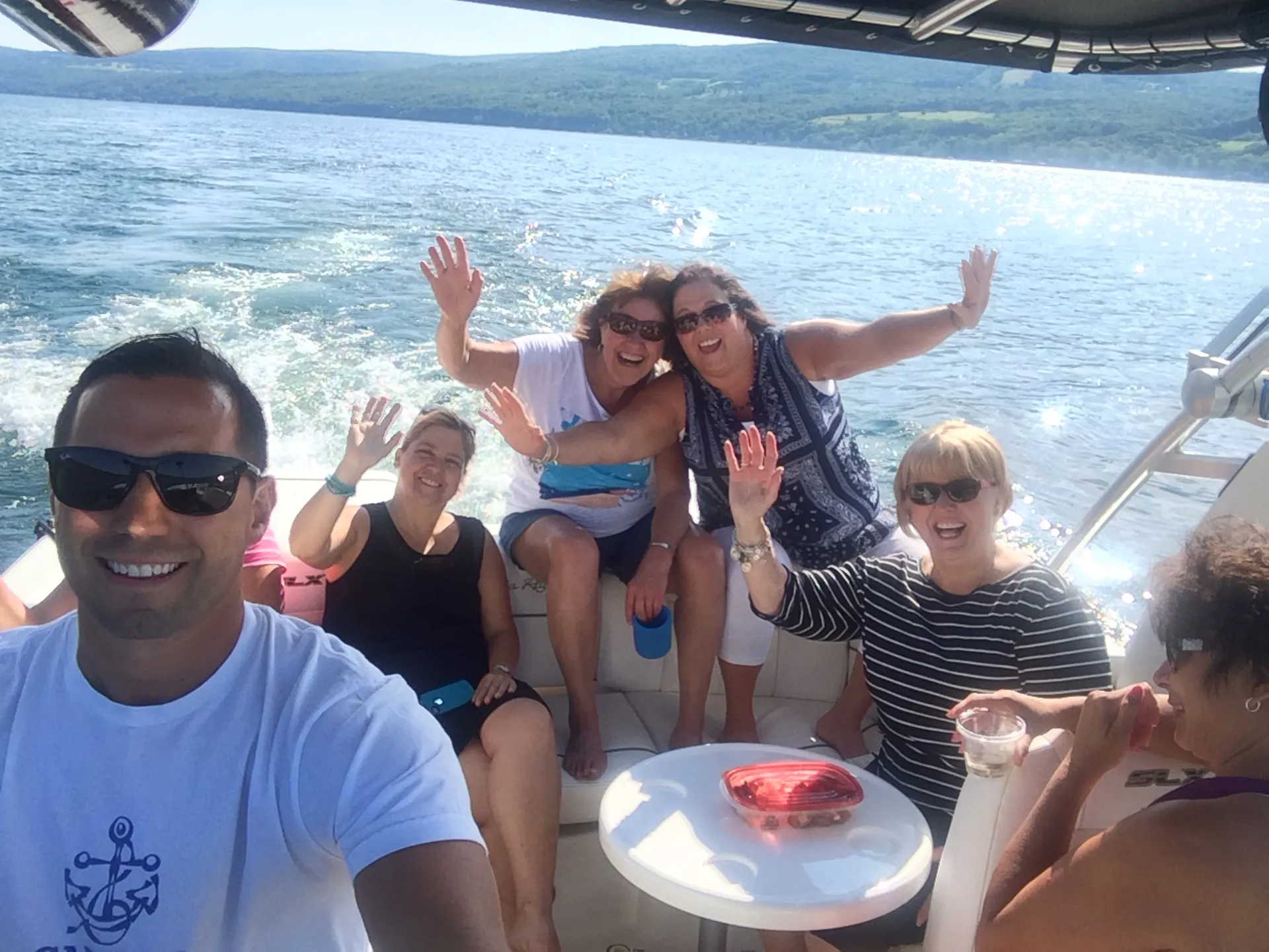 27’ Luxury bowrider for charter- Canandaigua Lake 
