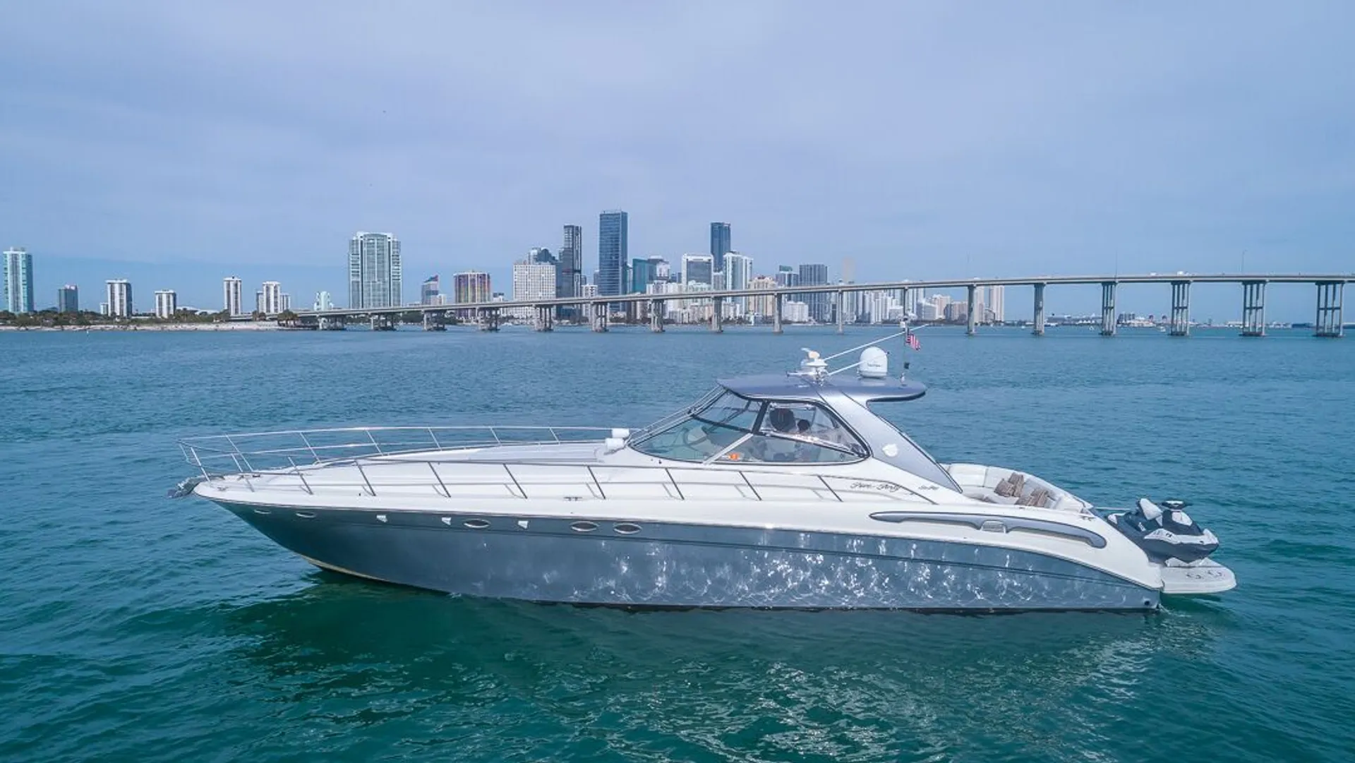 Sea Ray Boats 540 Sundancer in Miami Beach, FL — photo 5