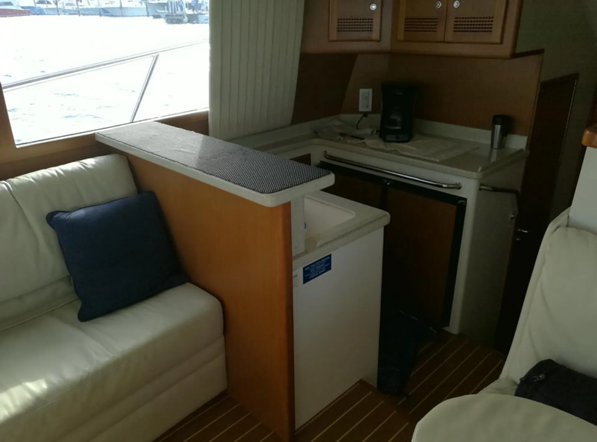 Cabo Yachts Inc 40 Express Sportfish in Cancún, Quintana Roo — photo 2