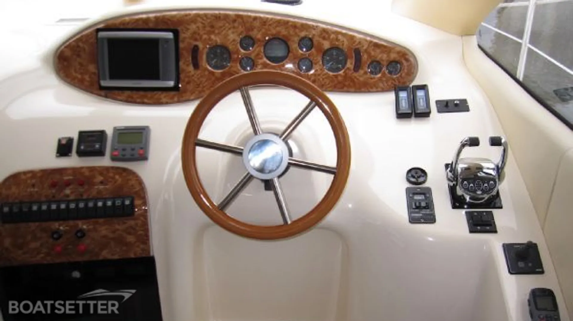 Azimut 39 in Aventura, FL — photo 6