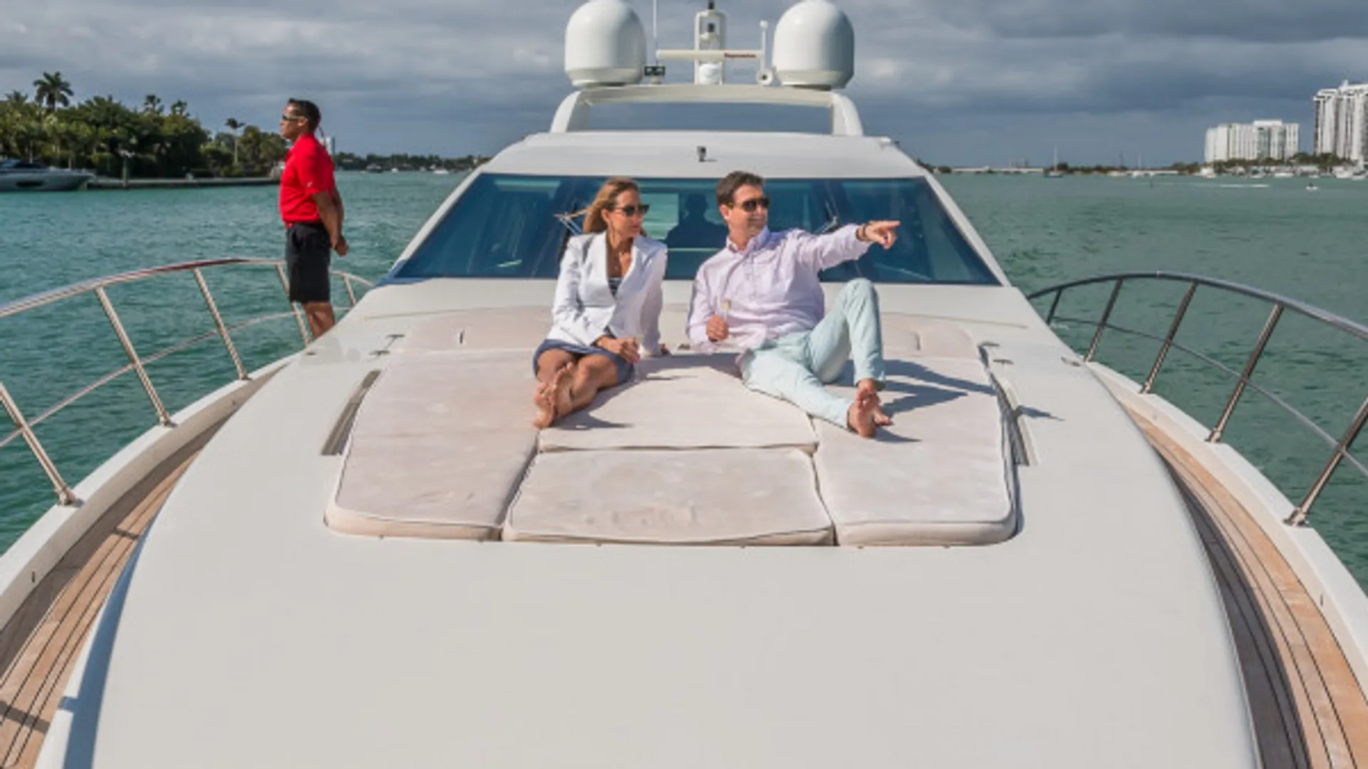 Azimut Motoryacht in Miami, FL — photo 3