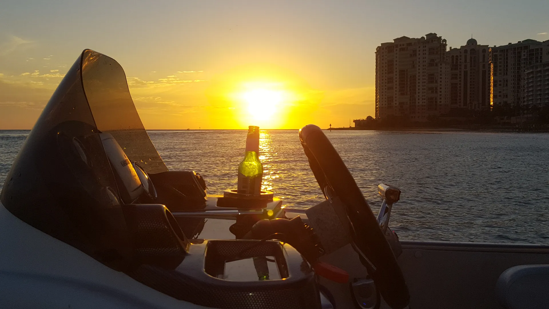 Avalon Pontoons 27' Ambassador Entertainer in Marco Island, FL — photo 6
