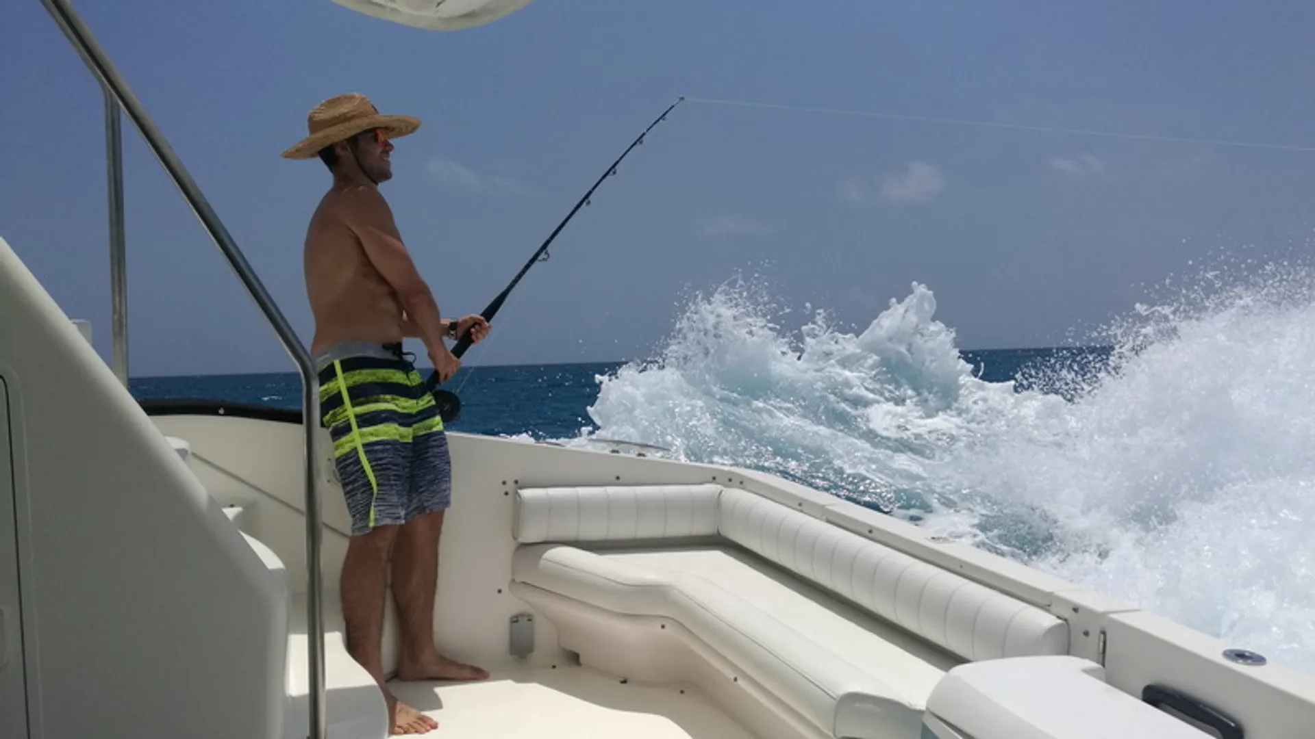 Sea Ray Sedan Bridge in Cancún, Q.R. — photo 10