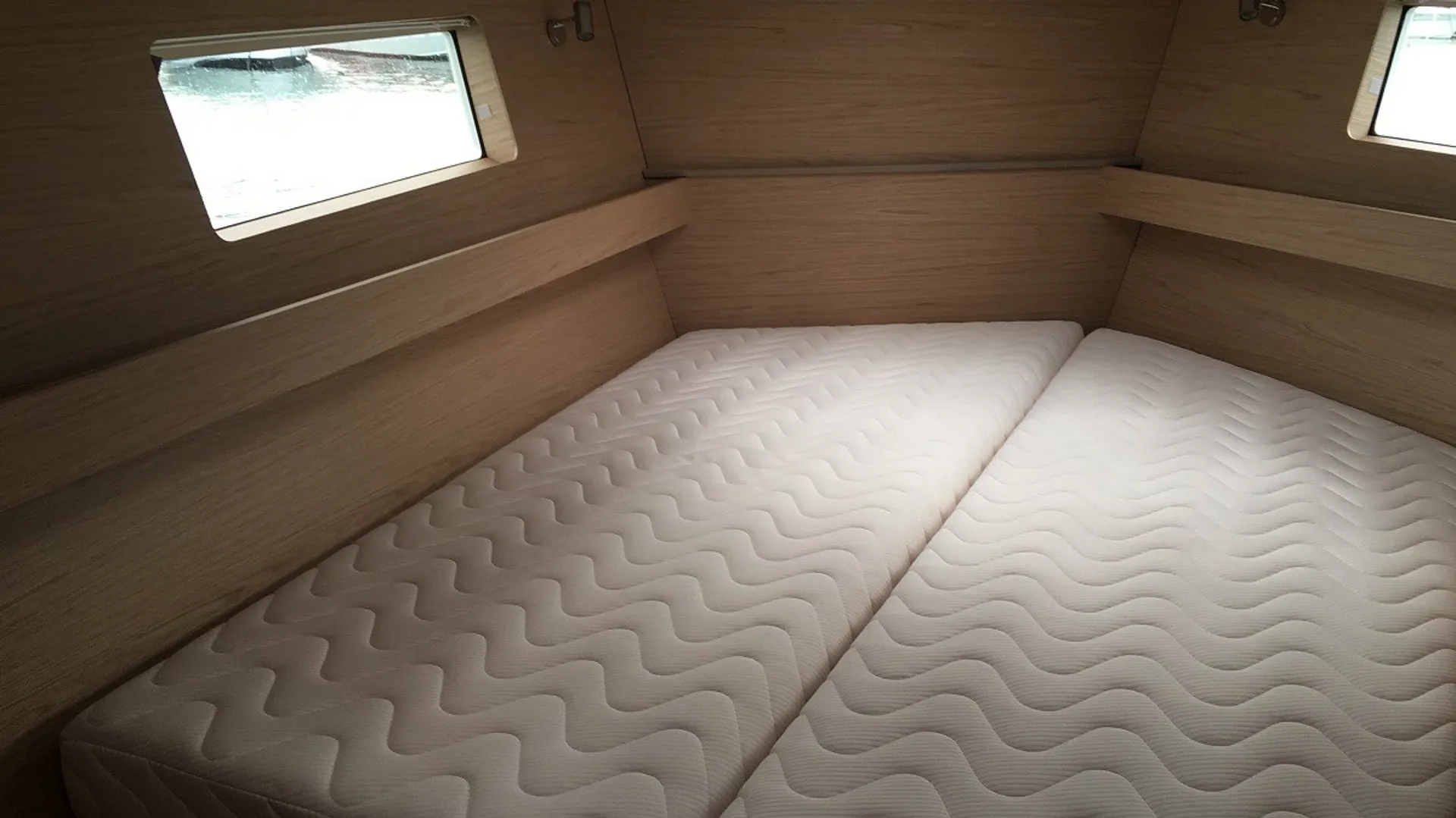 Beneteau Oceanis 41.1 in Barcelona, CT — photo 9