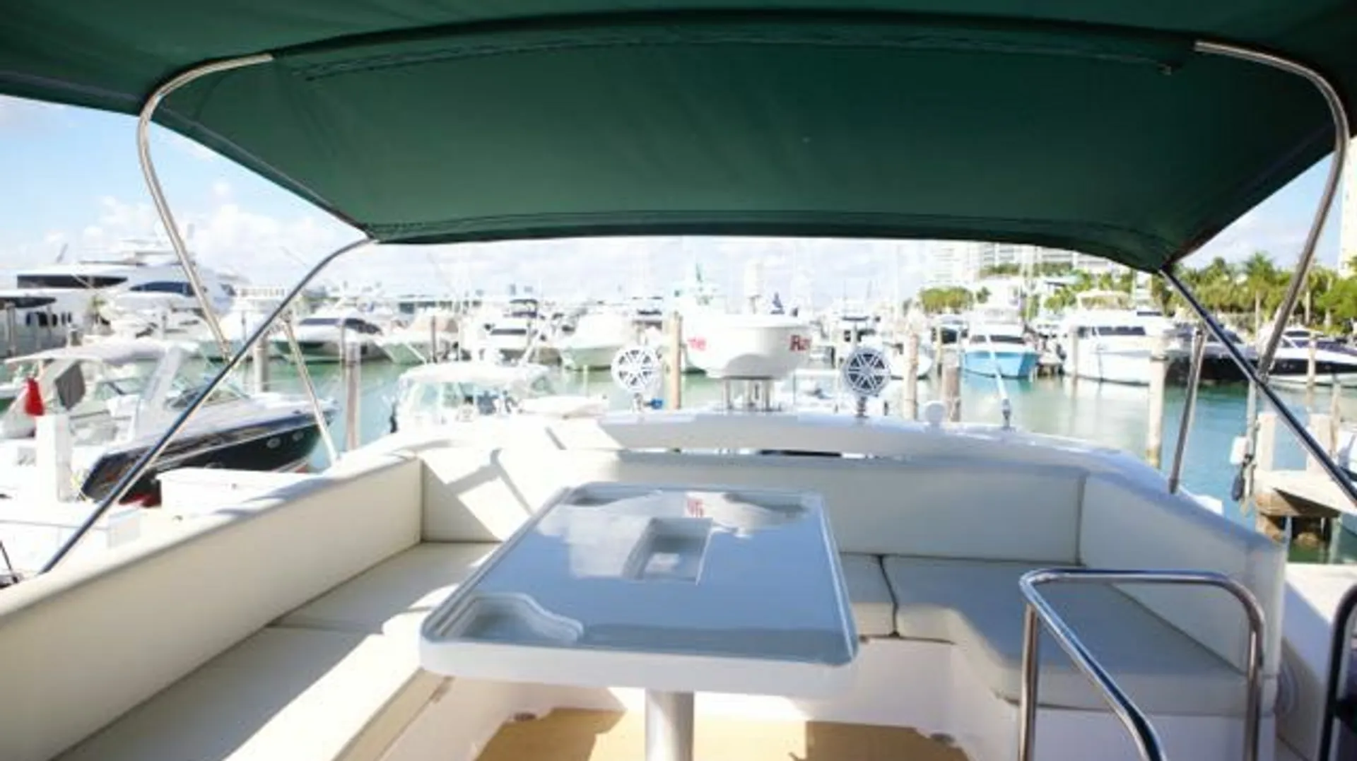 Azimut Flybridge in Miami Beach, FL — photo 7