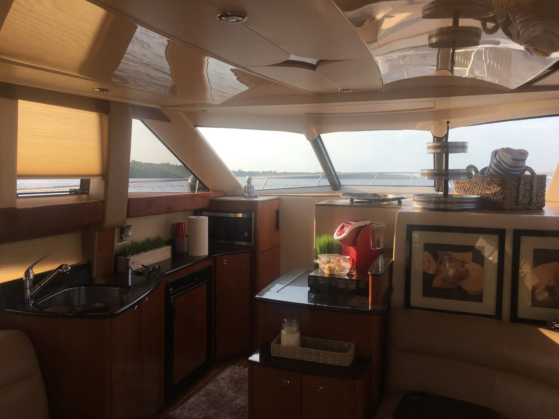 Meridian 341 Sedan in Bayport, MN — photo 3