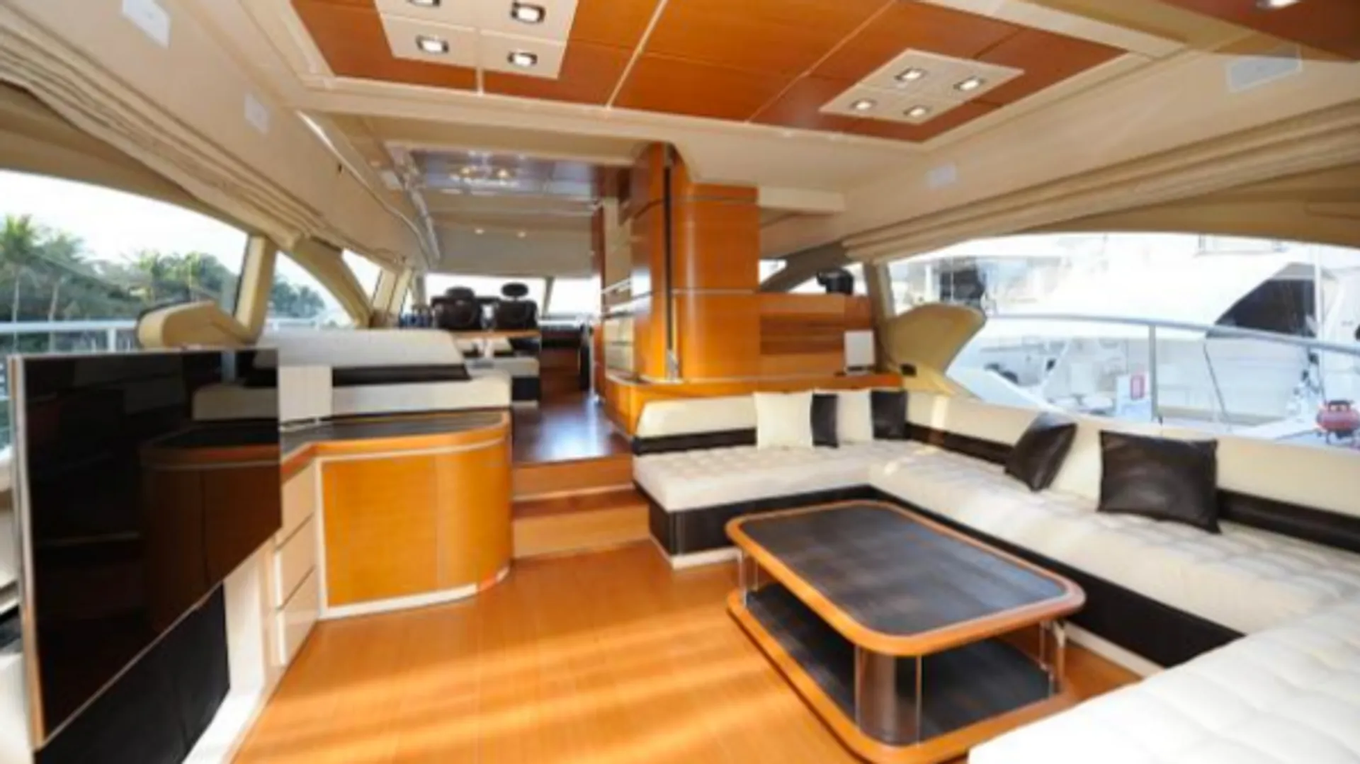 Azimut 70 in Miami Beach, FL — photo 3