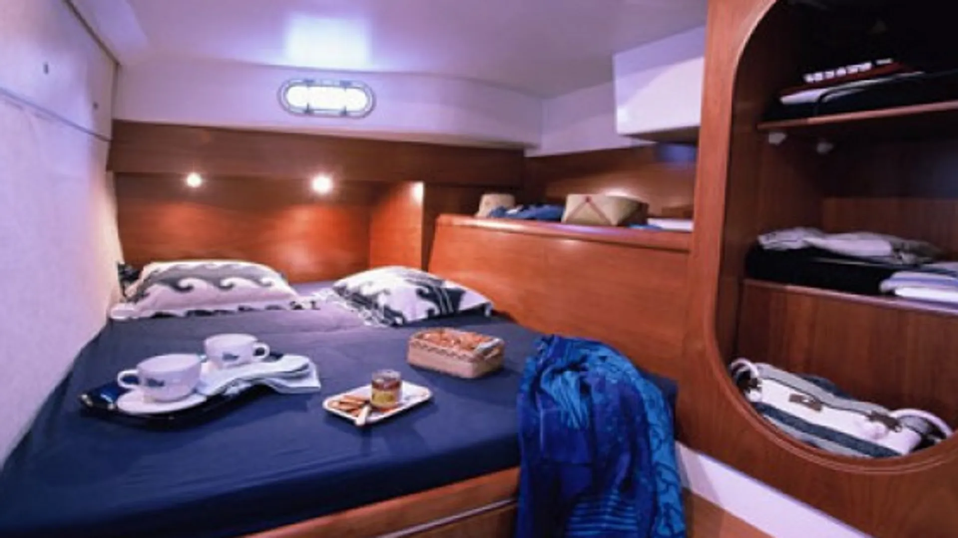 Fountaine Pajot Lavezzi 40 in Marsh Harbour, Central Abaco — photo 9