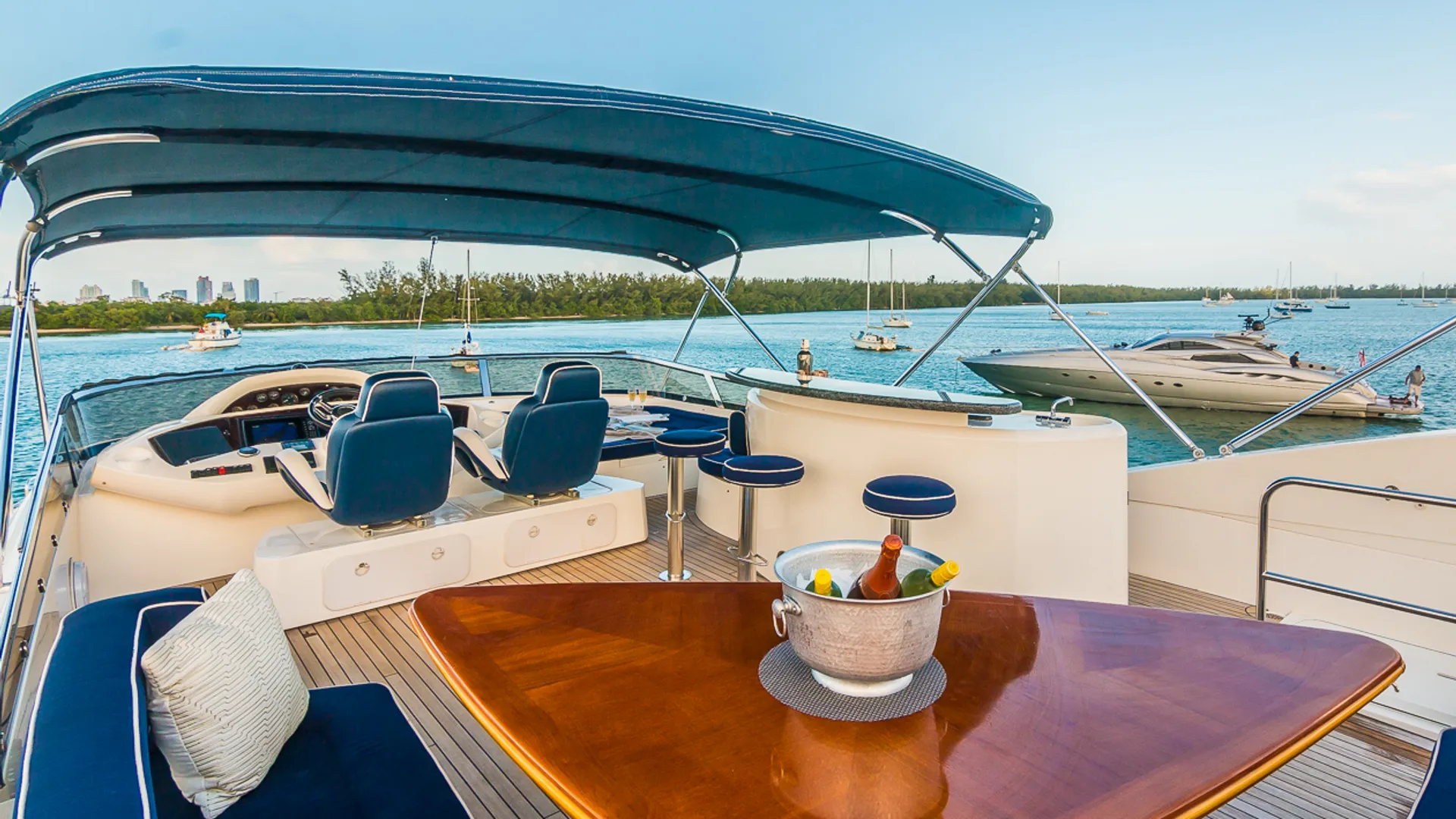 Sunseeker Manhattan in Miami Beach, FL — photo 4